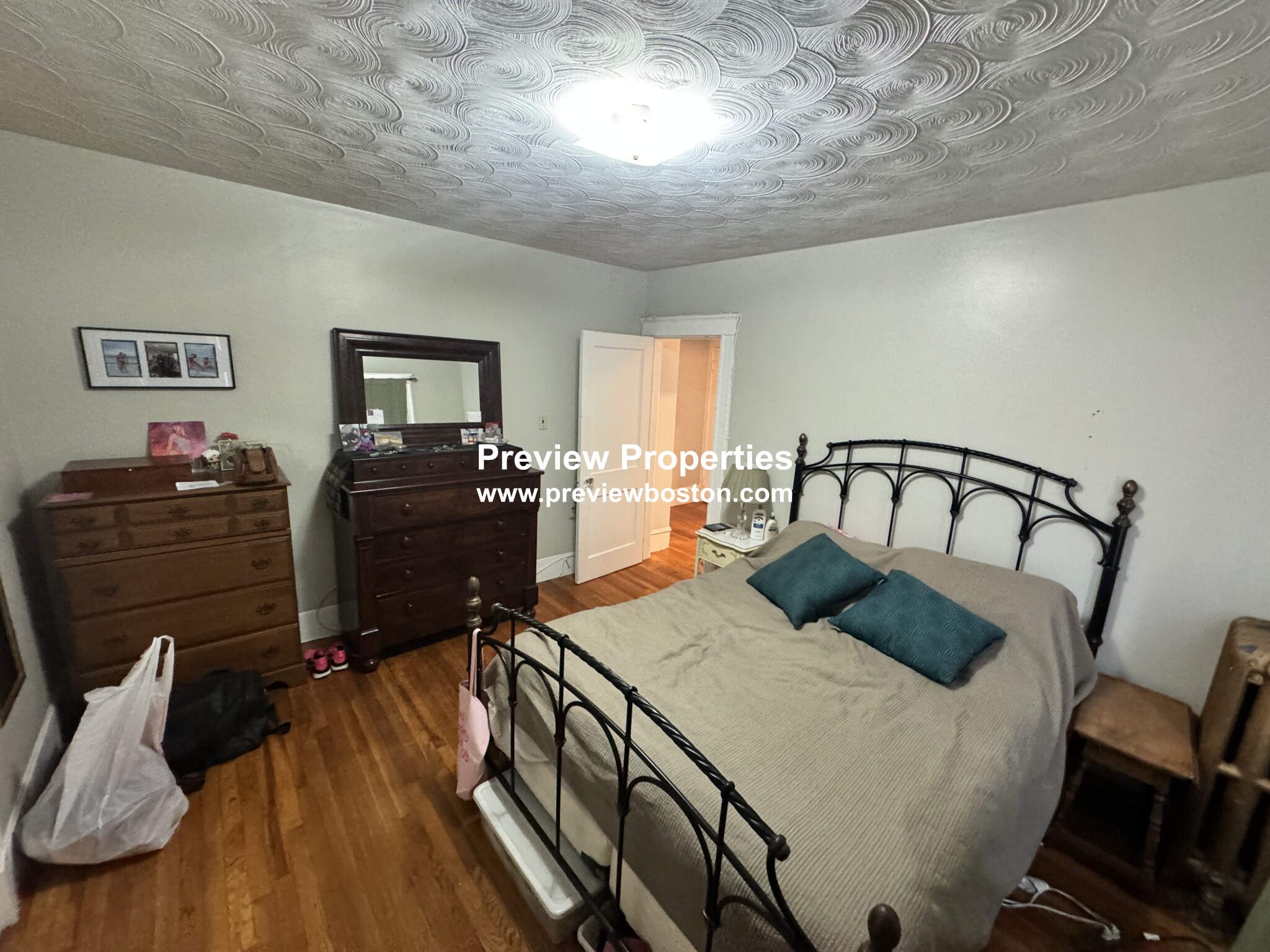 34 Dickinson Rd, Brighton