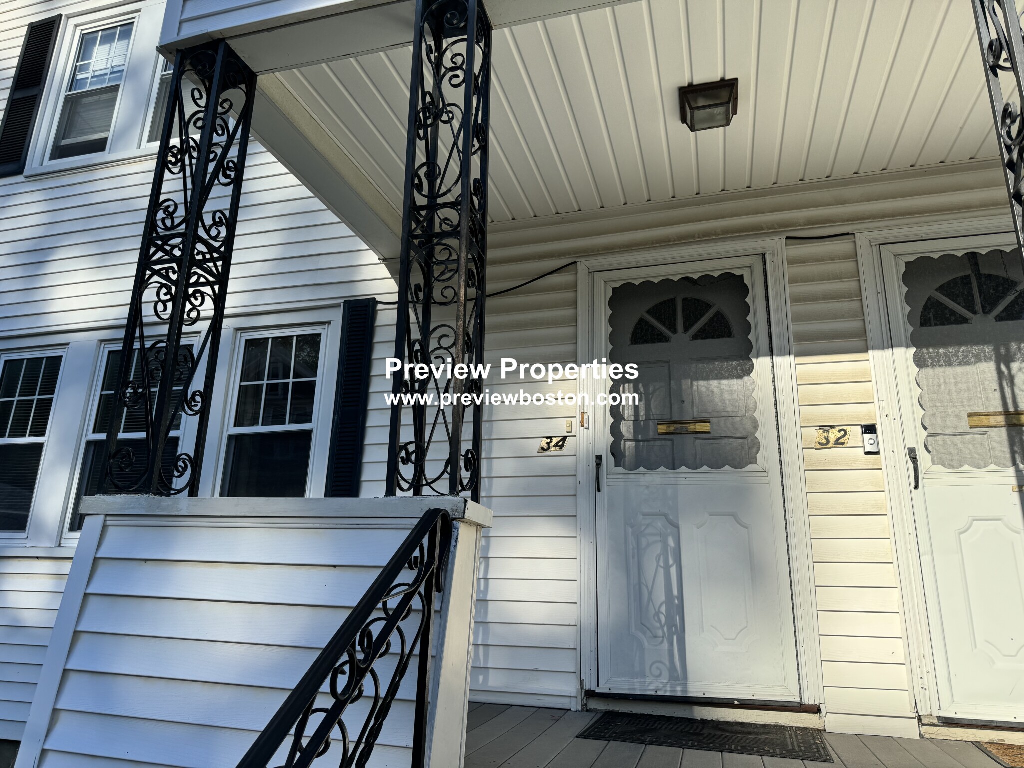 34 Dickinson Rd, Brighton