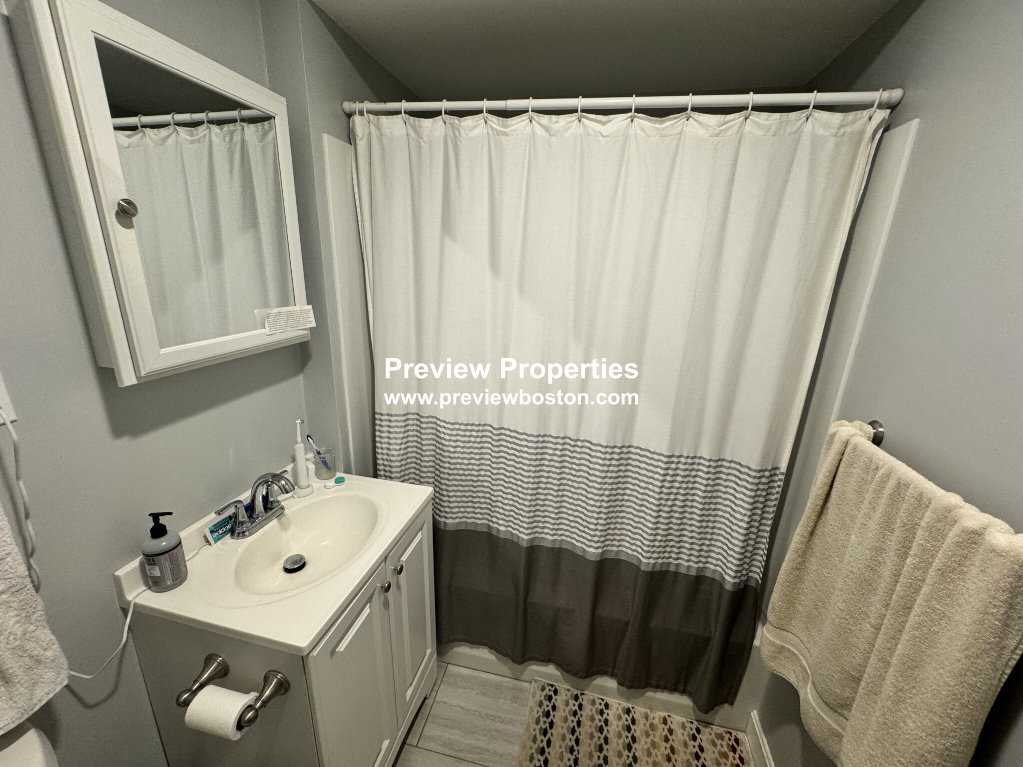 34 Dickinson Rd, Brighton