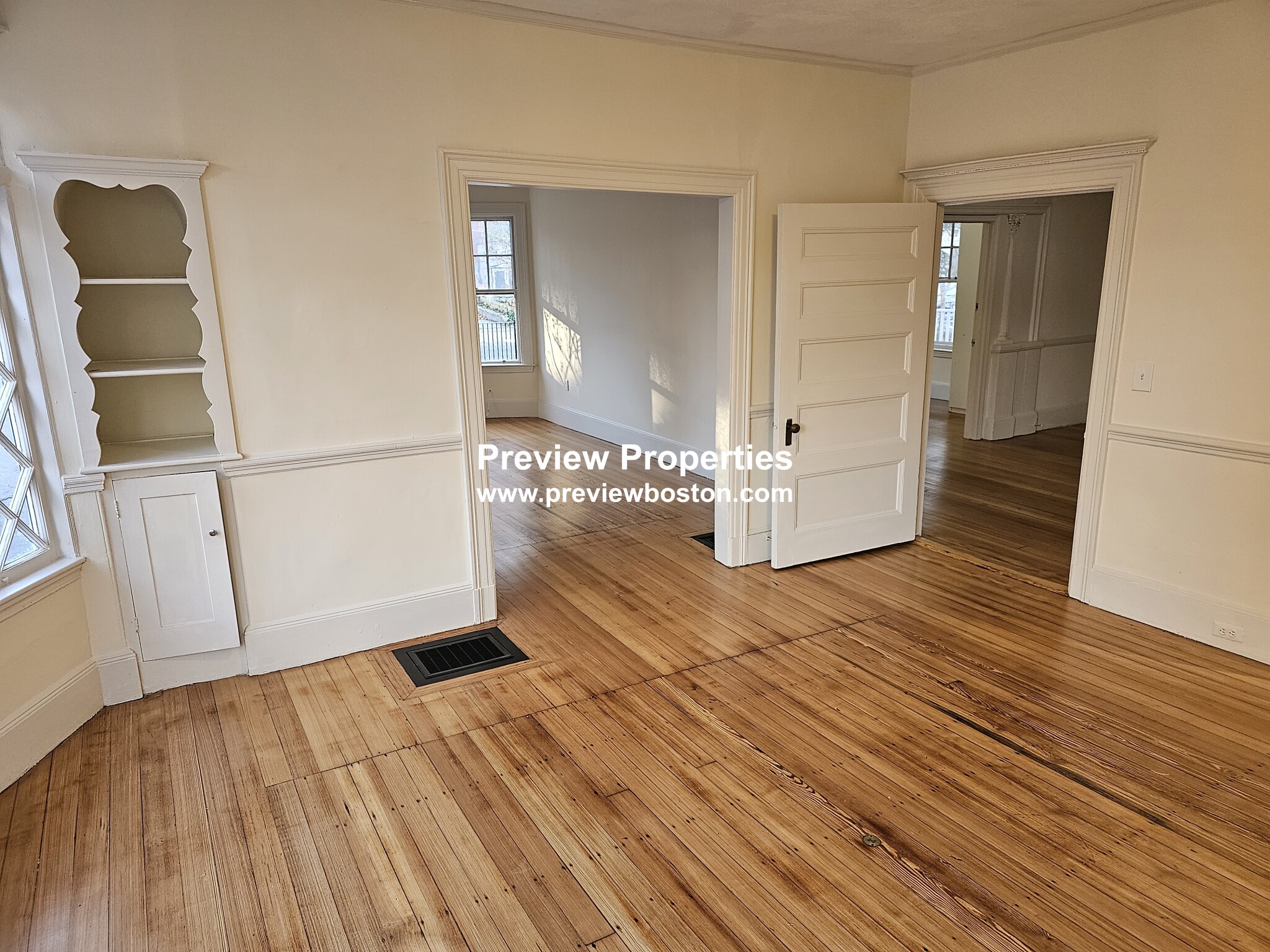 12 Braemore Rd, Brighton