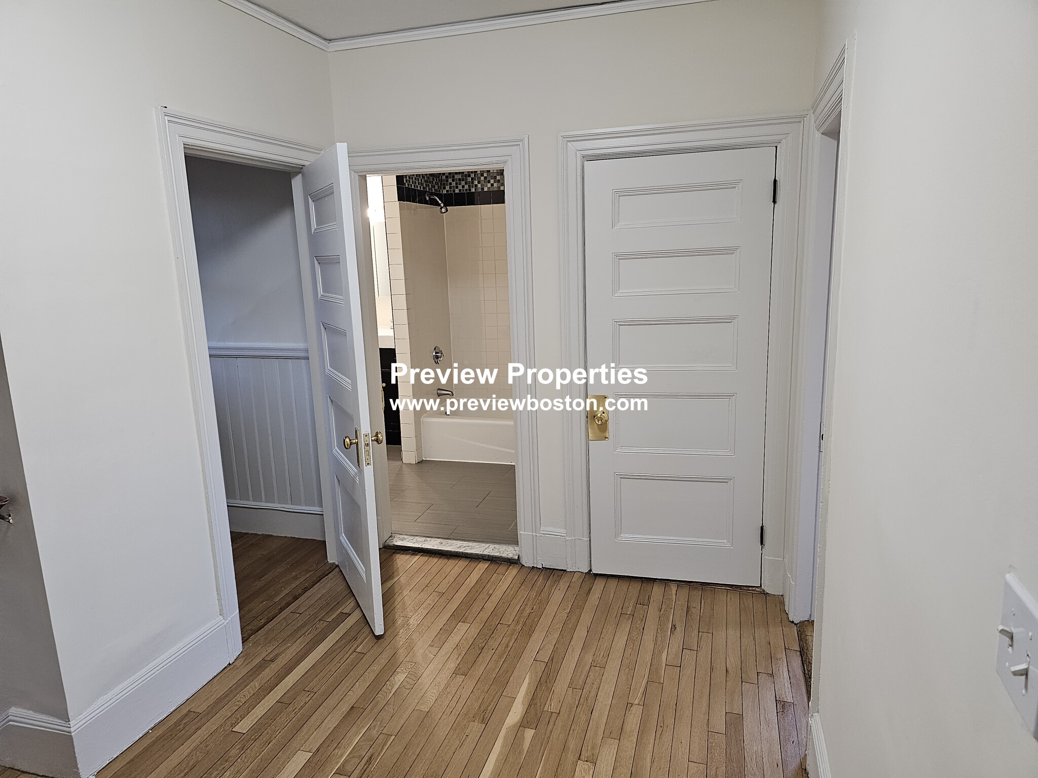 12 Braemore Rd, Brighton