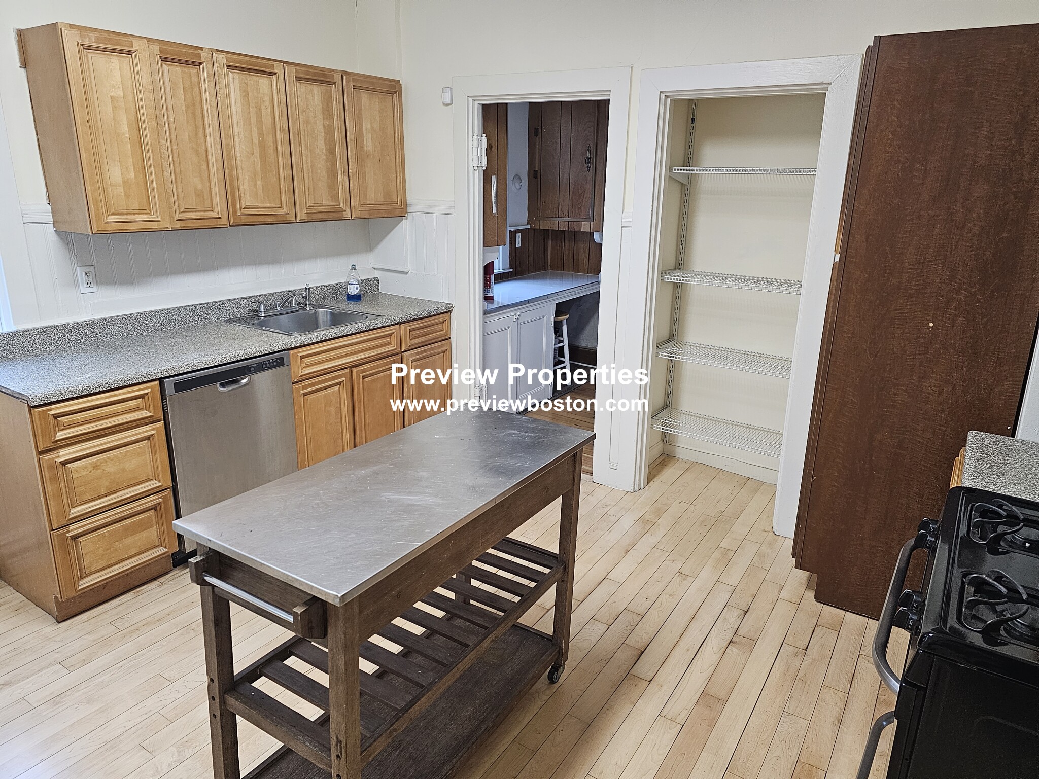 12 Braemore Rd, Brighton