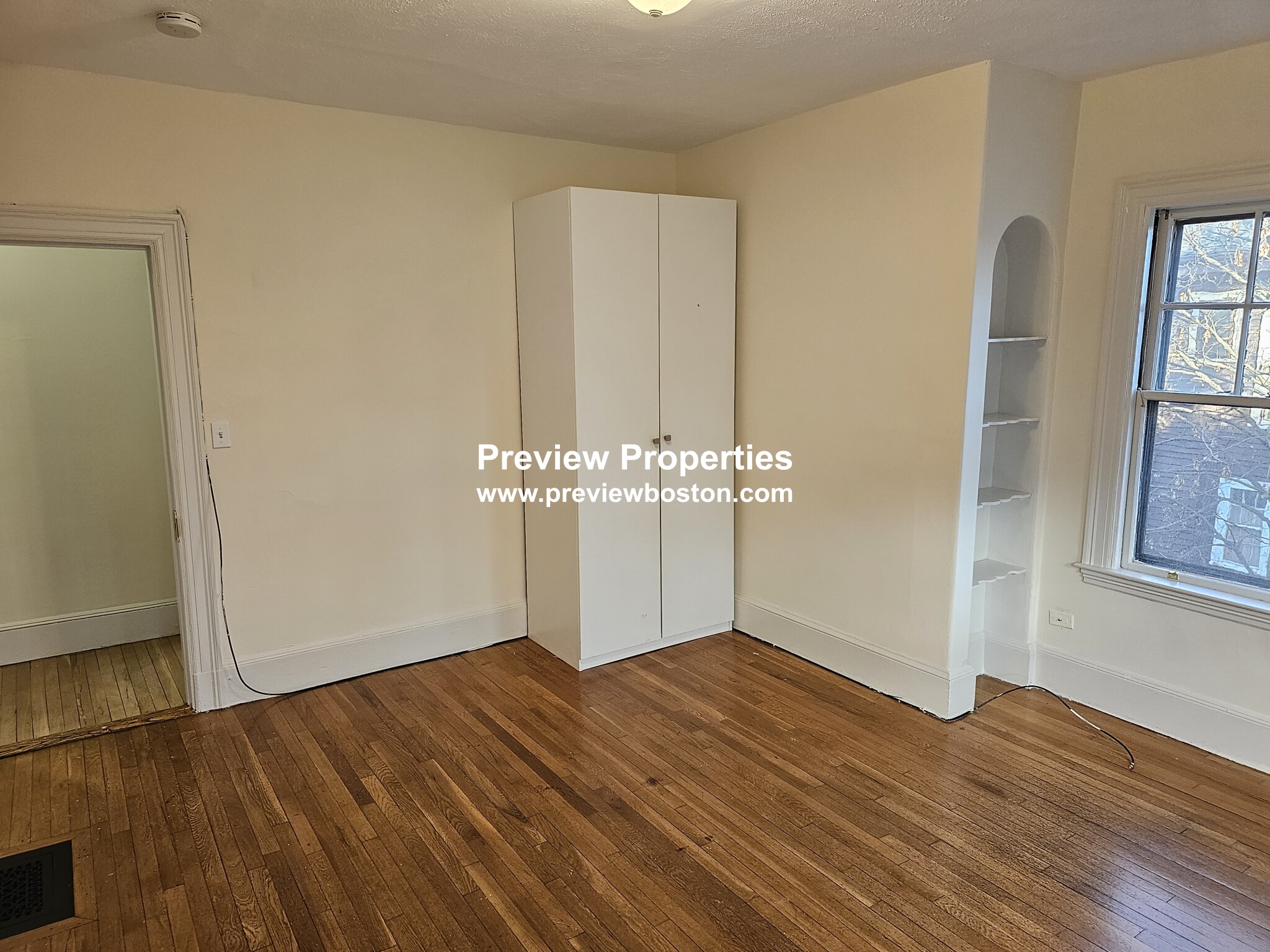 12 Braemore Rd, Brighton