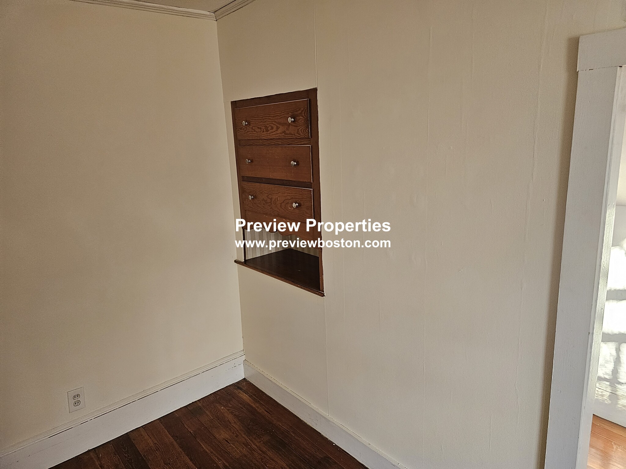 12 Braemore Rd, Brighton