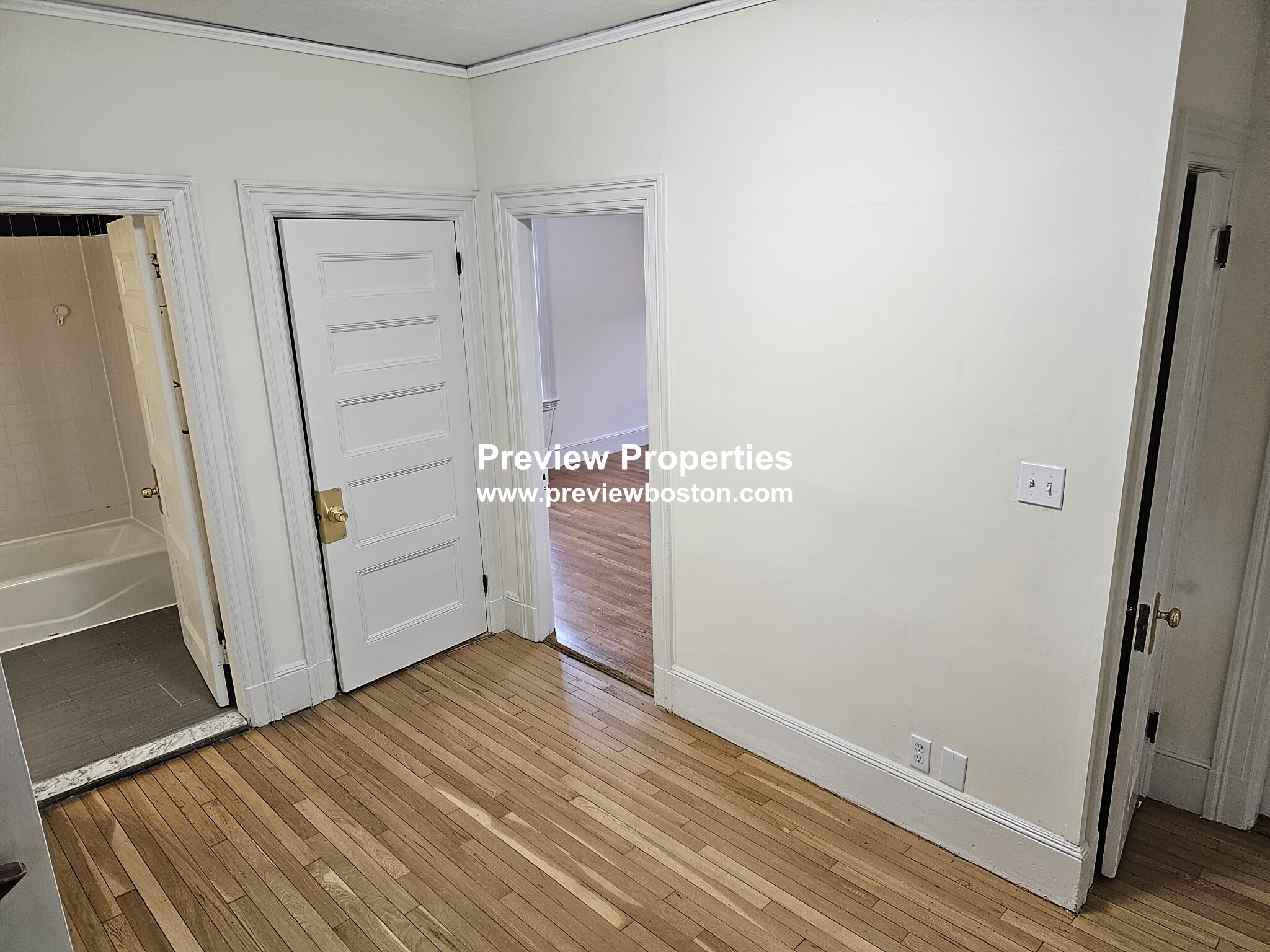 12 Braemore Rd, Brighton