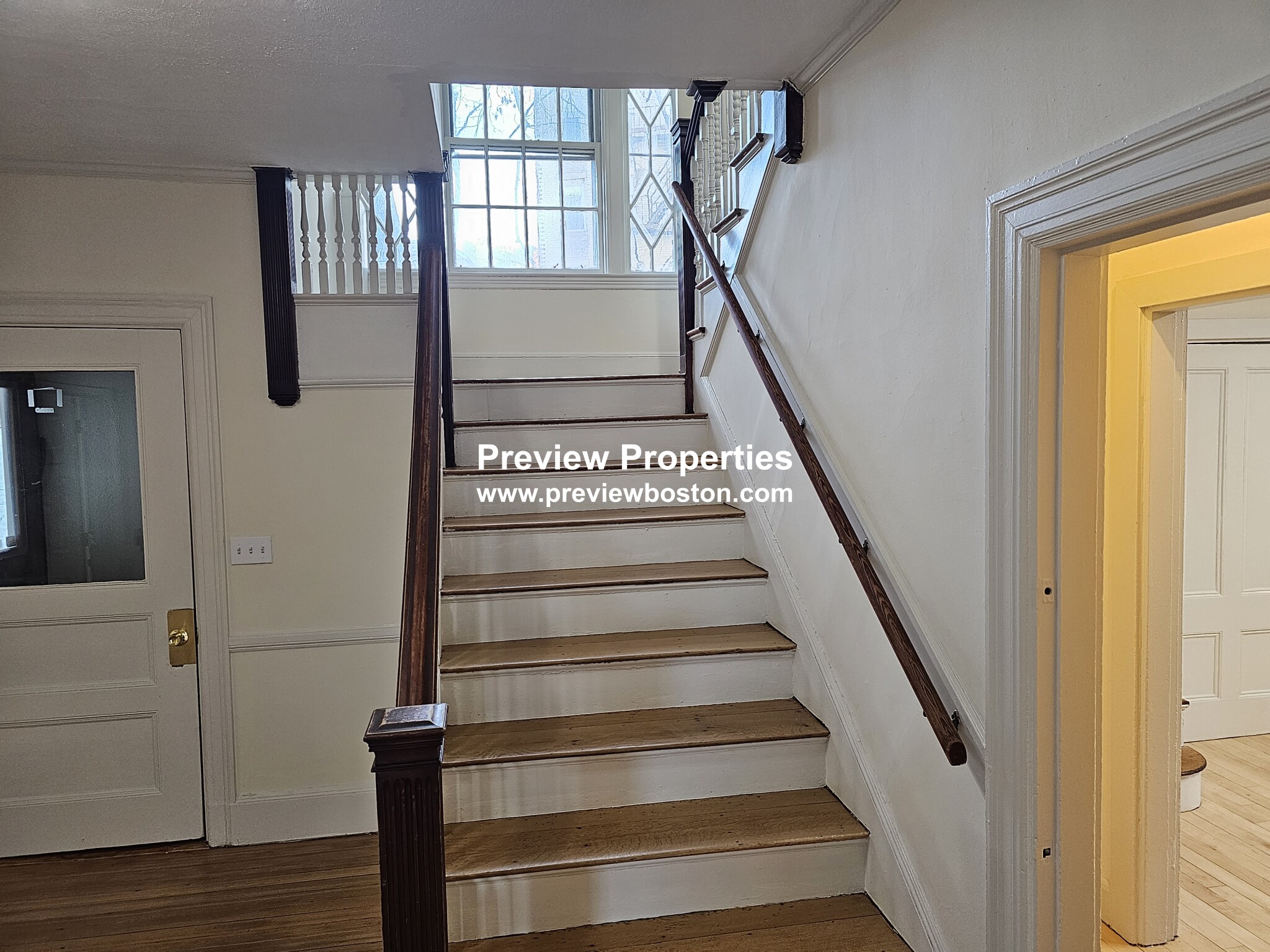 12 Braemore Rd, Brighton