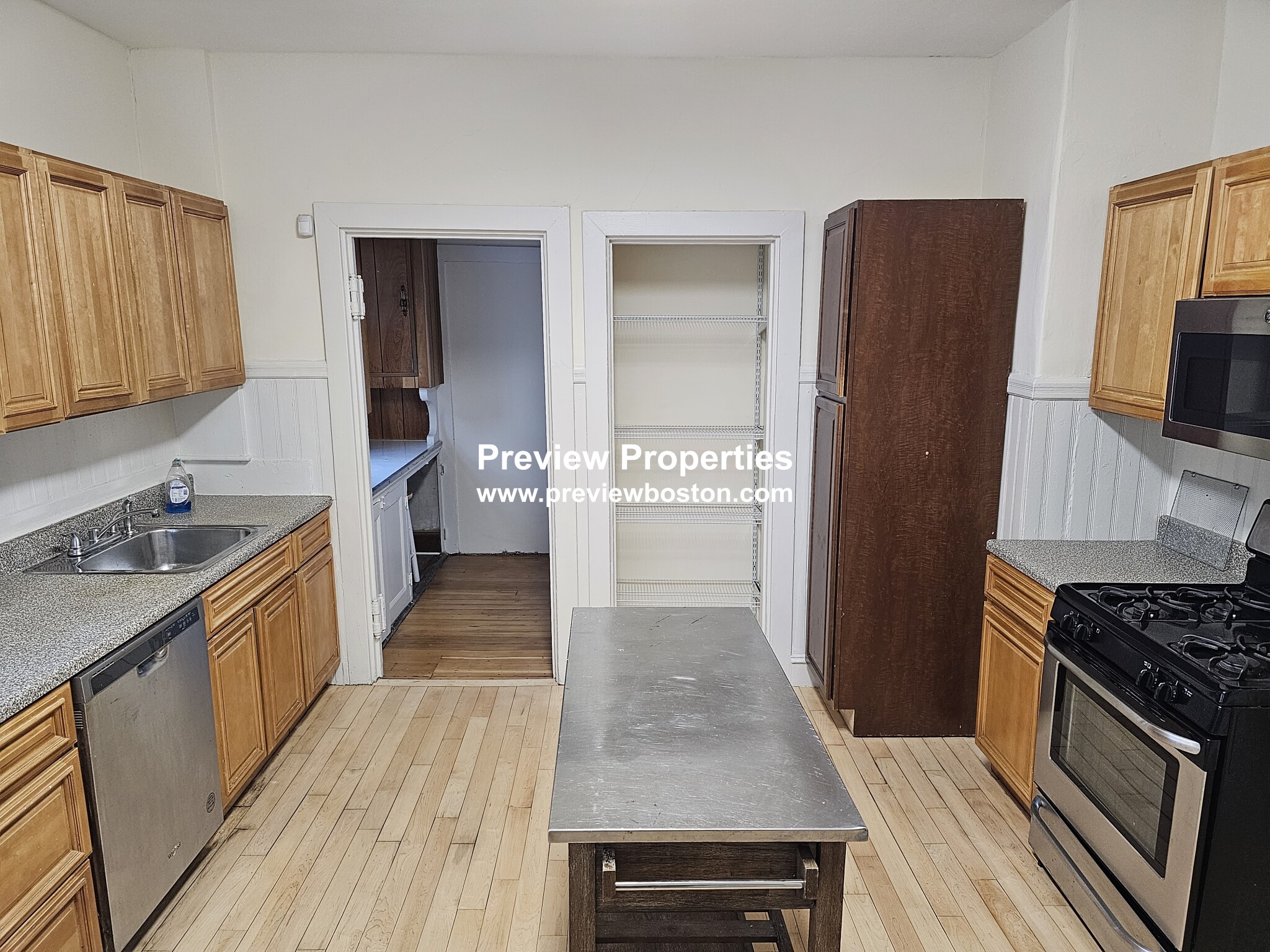 12 Braemore Rd, Brighton