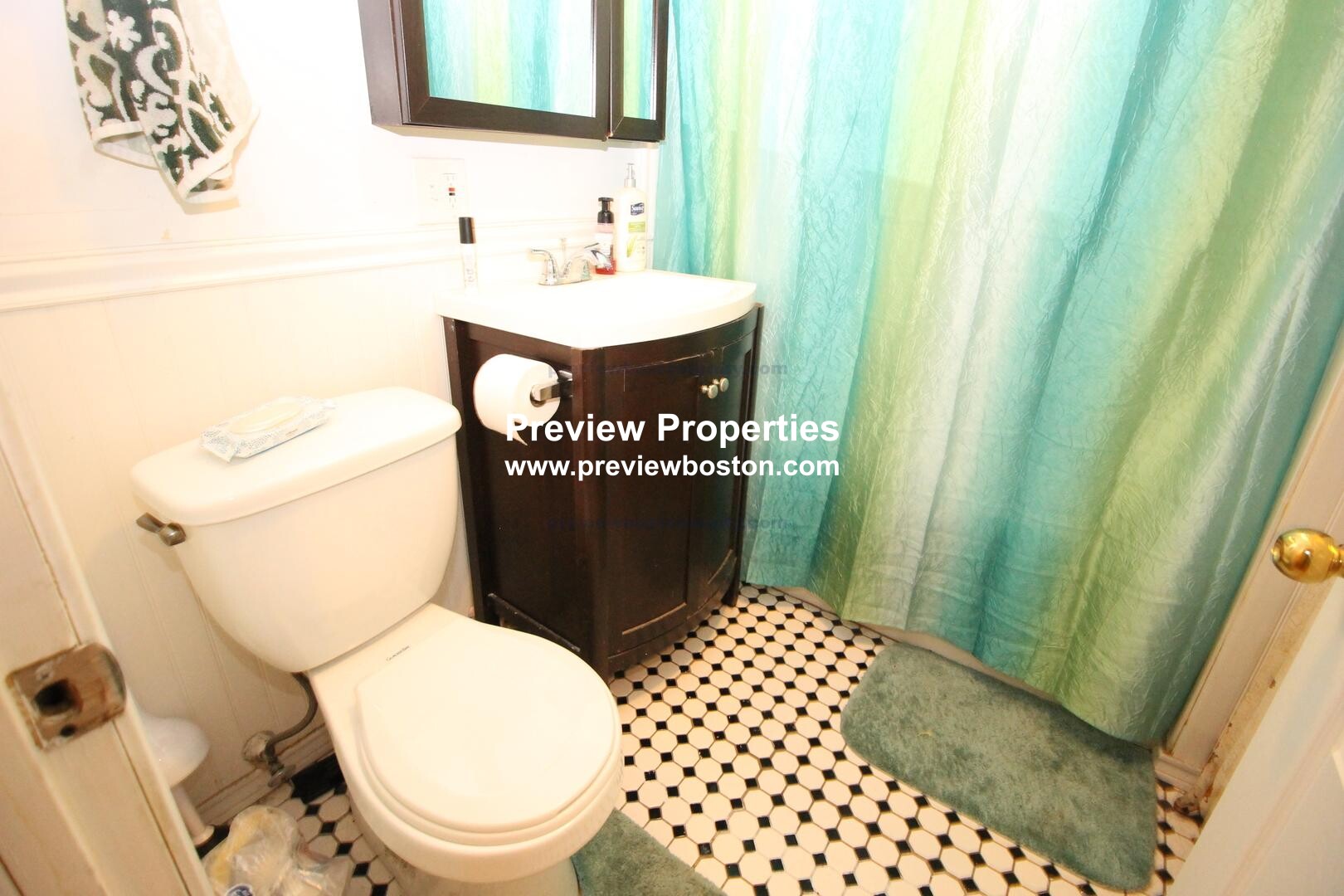 316 Saint Paul St, Longwood