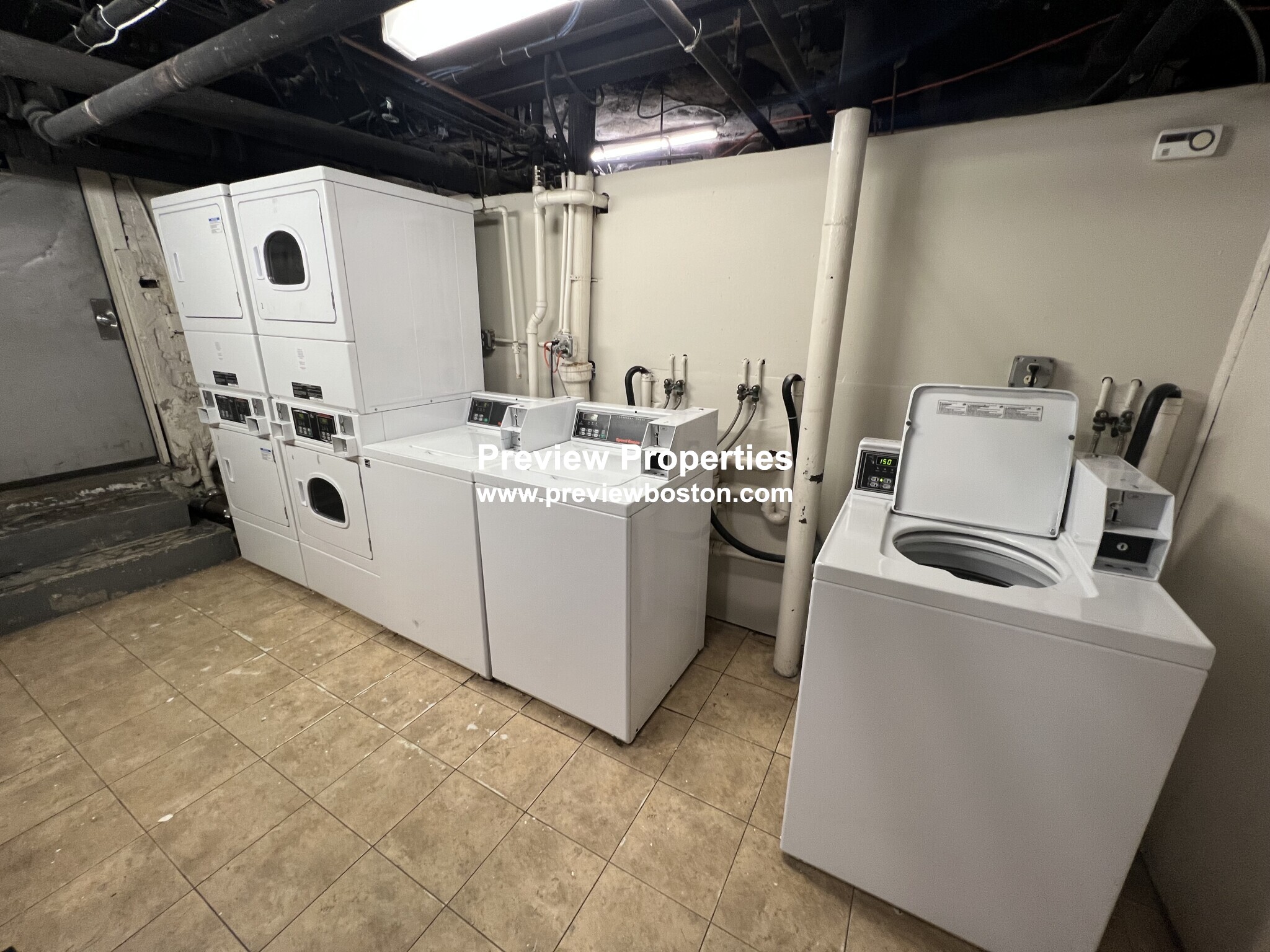 70 Strathmore Rd, Brighton