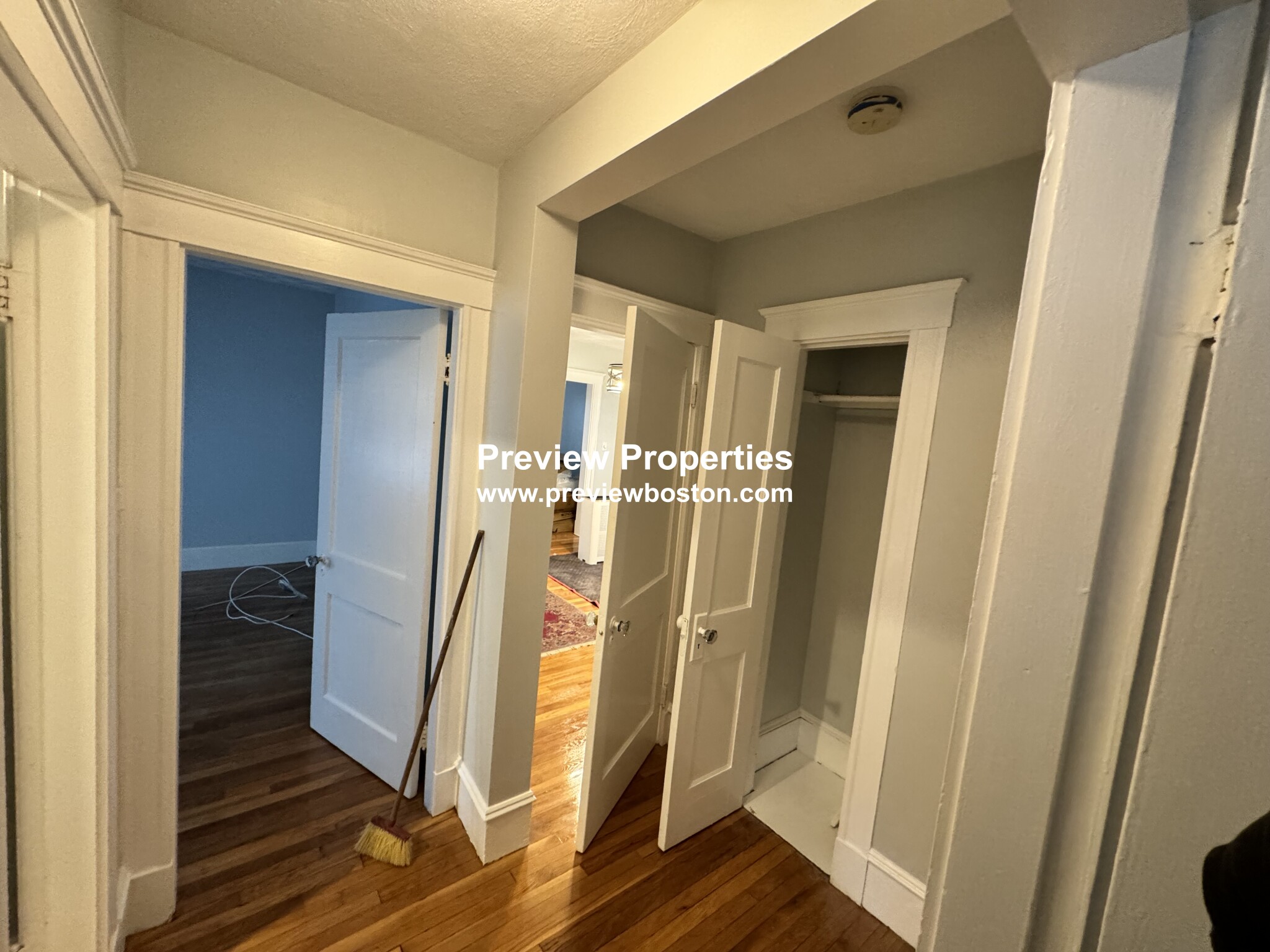 34 Dickinson Rd, Brighton