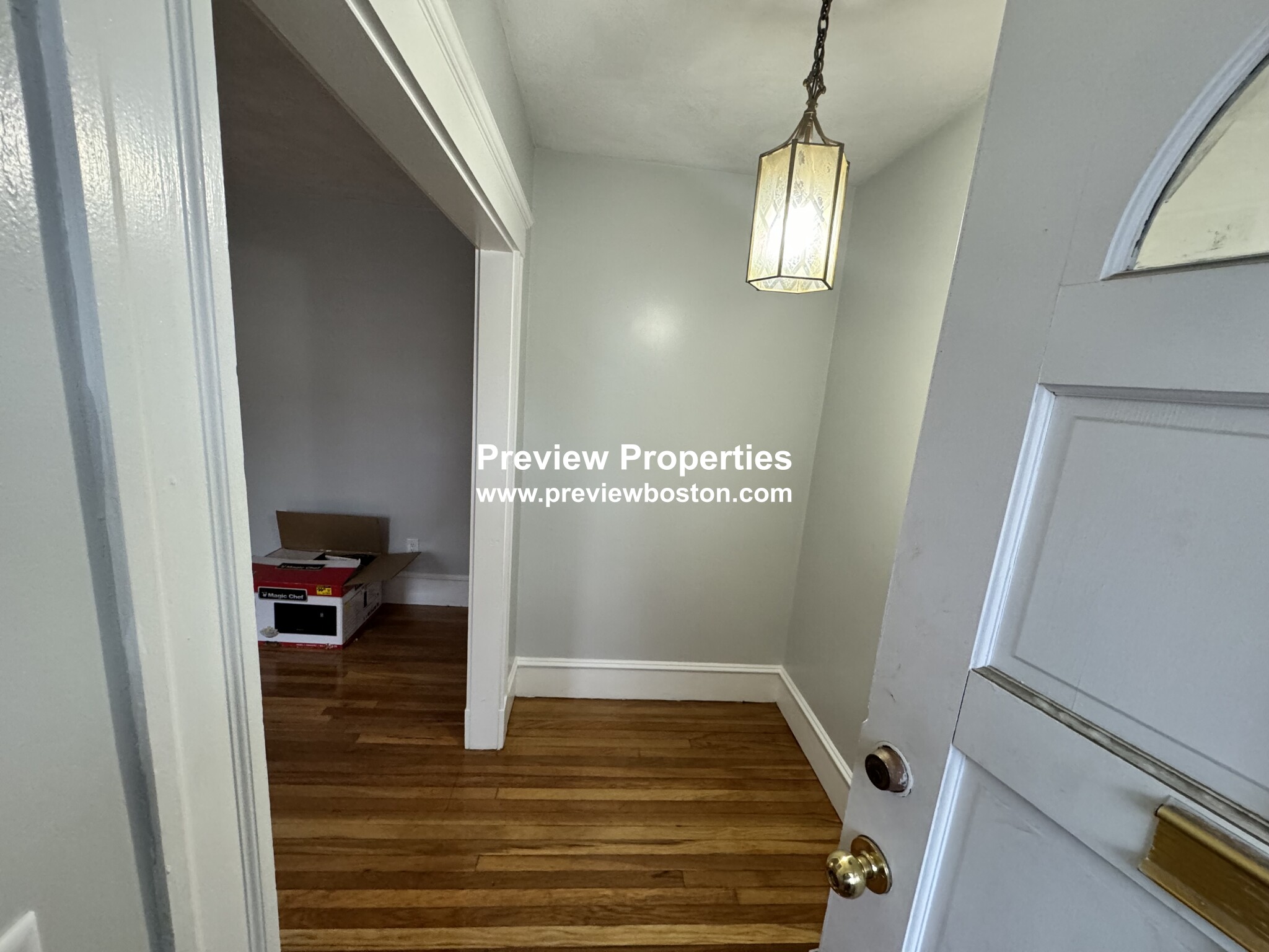 34 Dickinson Rd, Brighton