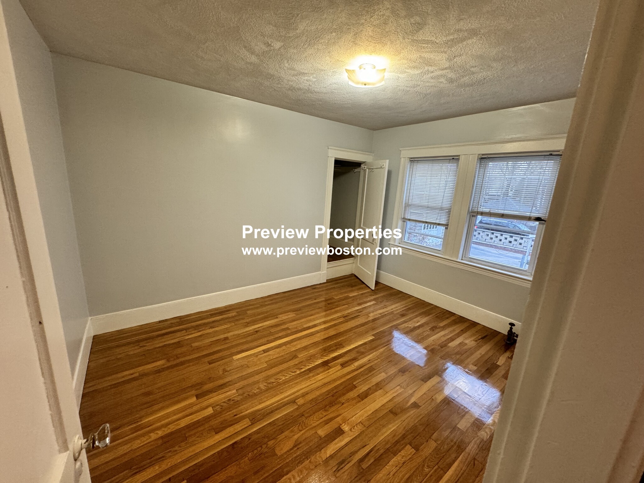 34 Dickinson Rd, Brighton