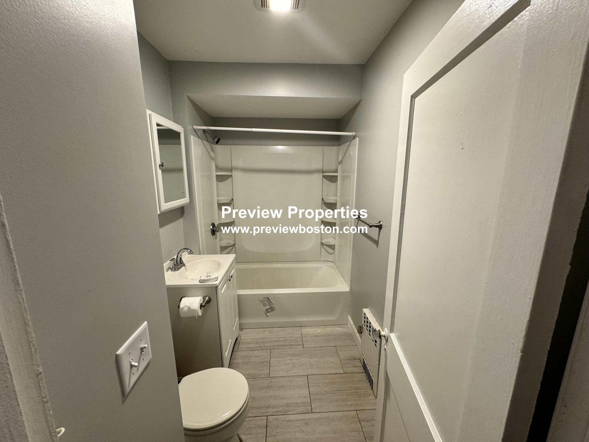 34 Dickinson Rd, Brighton