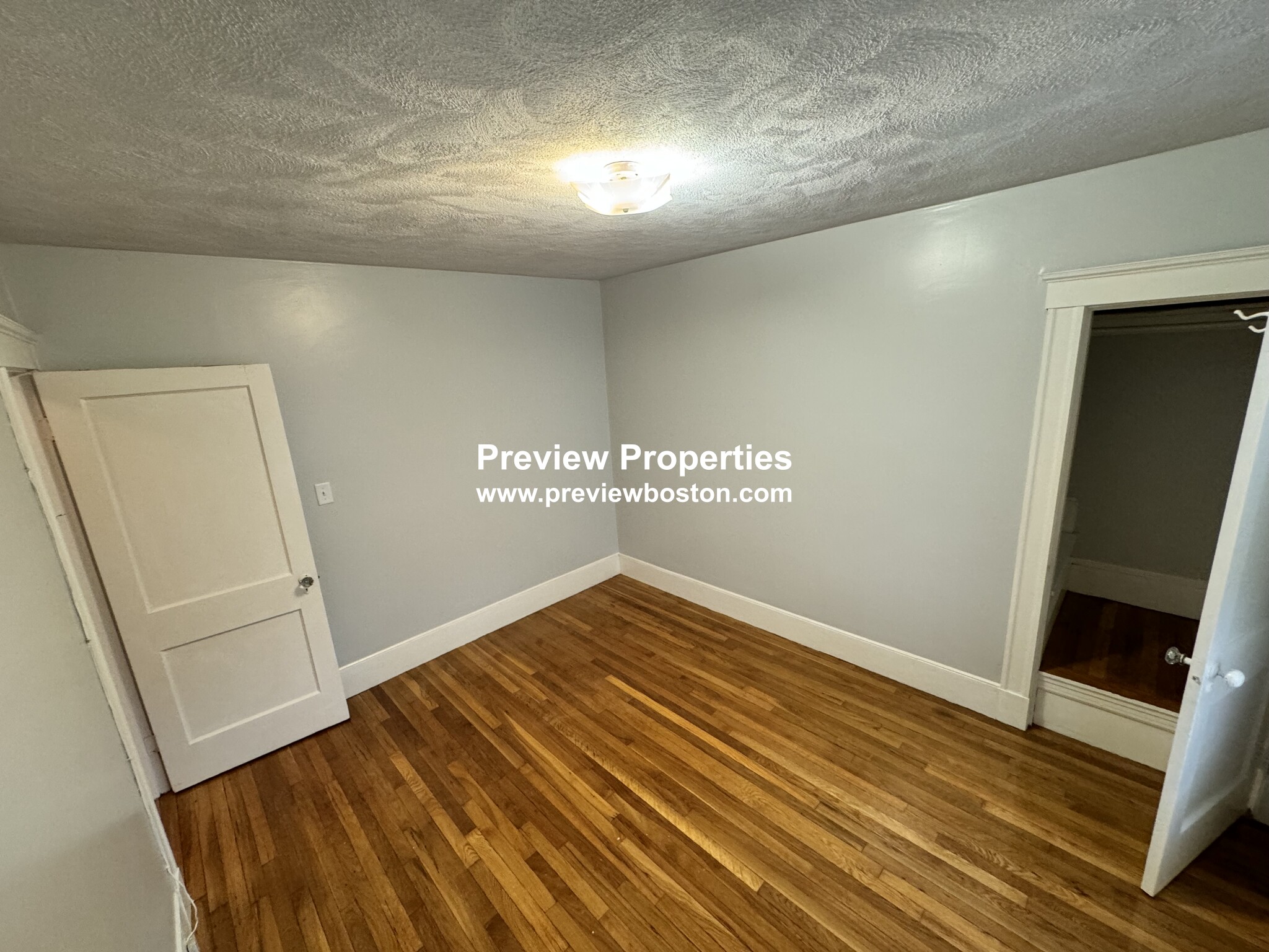 34 Dickinson Rd, Brighton