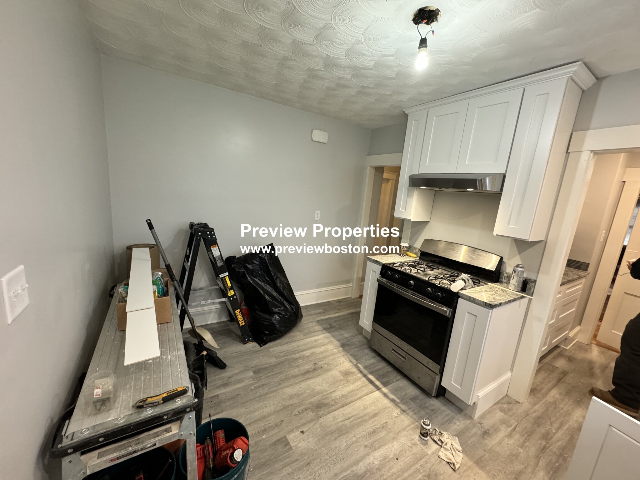 34 Dickinson Rd, Brighton