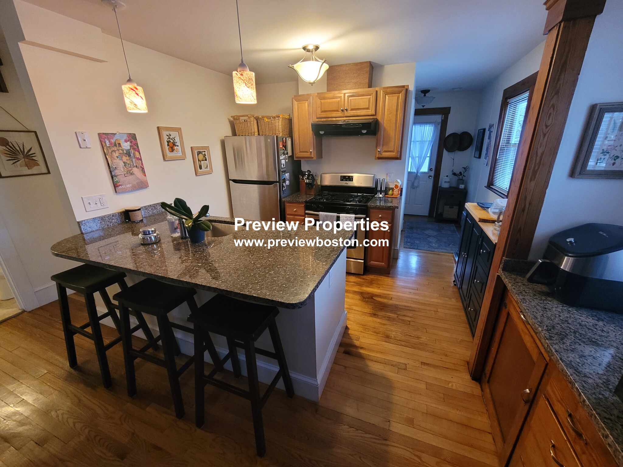 61 Poplar St, Mount Auburn (Watertown)