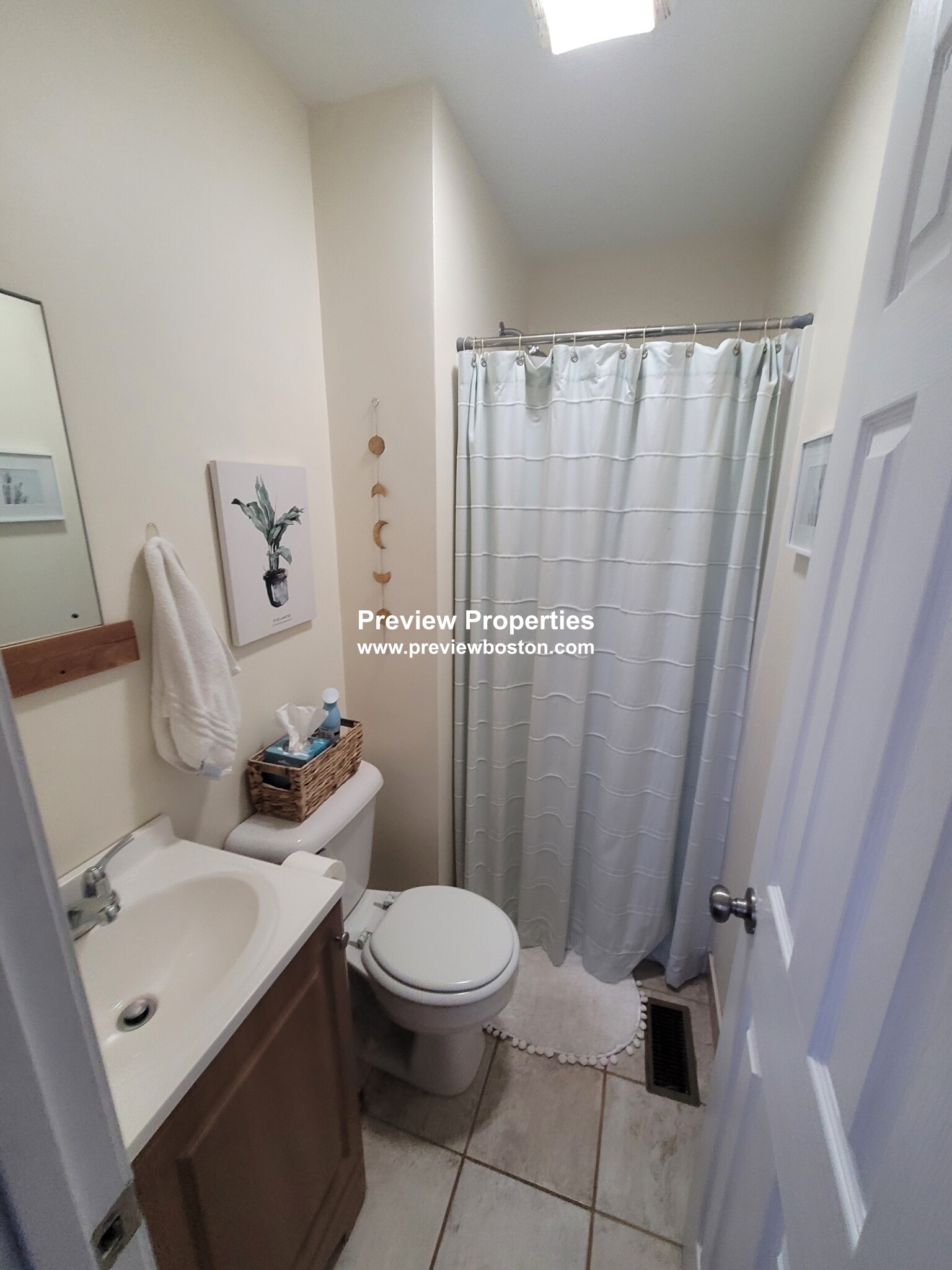 61 Poplar St, Mount Auburn (Watertown)