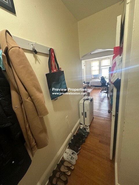 70 Strathmore Rd, Brighton