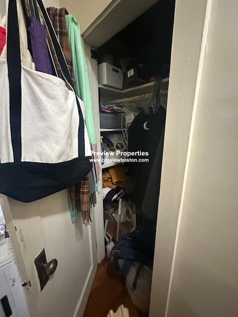 70 Strathmore Rd, Brighton