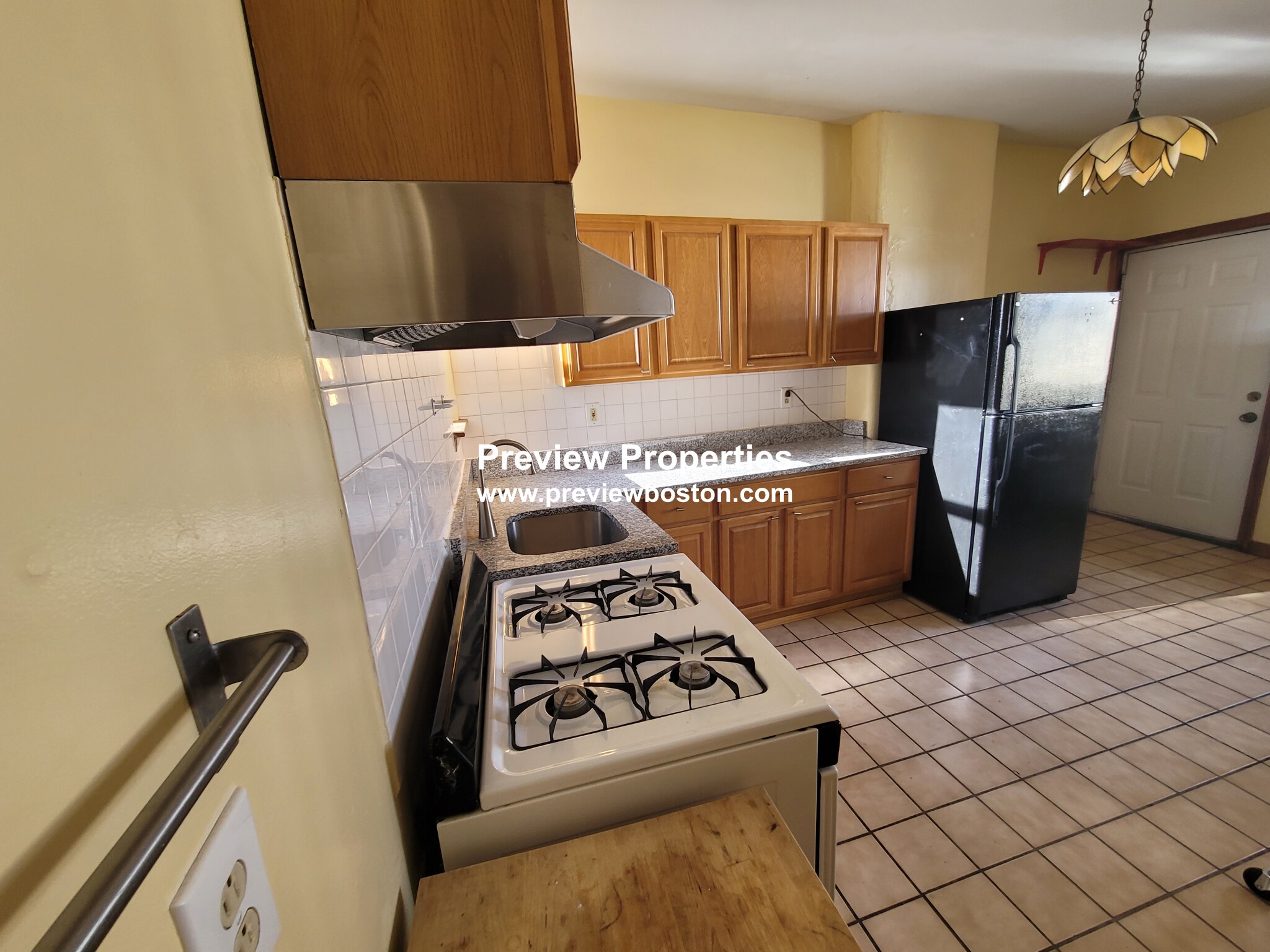 369 Centre St, Jamaica Plain