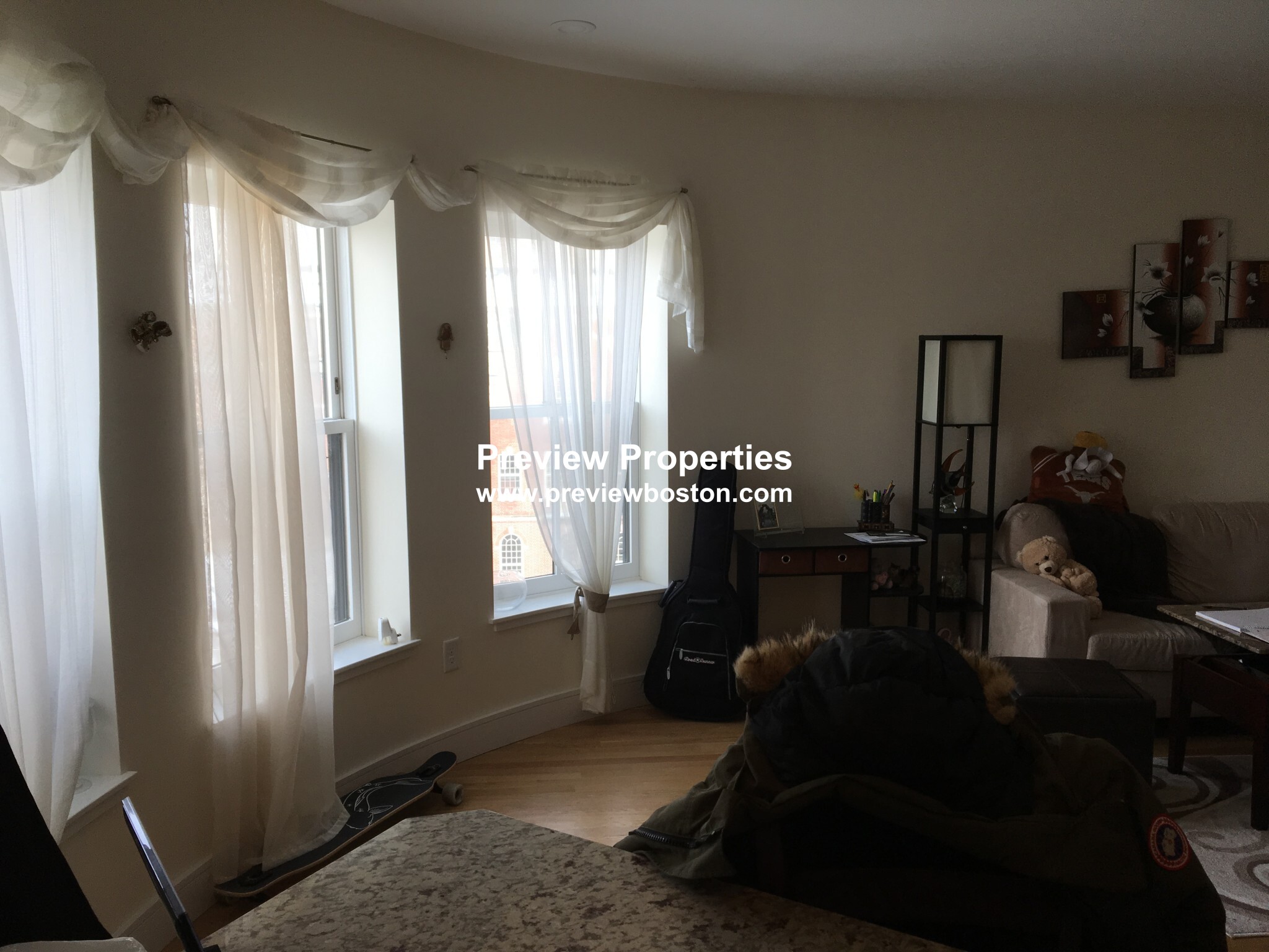 877 Beacon St, Fenway