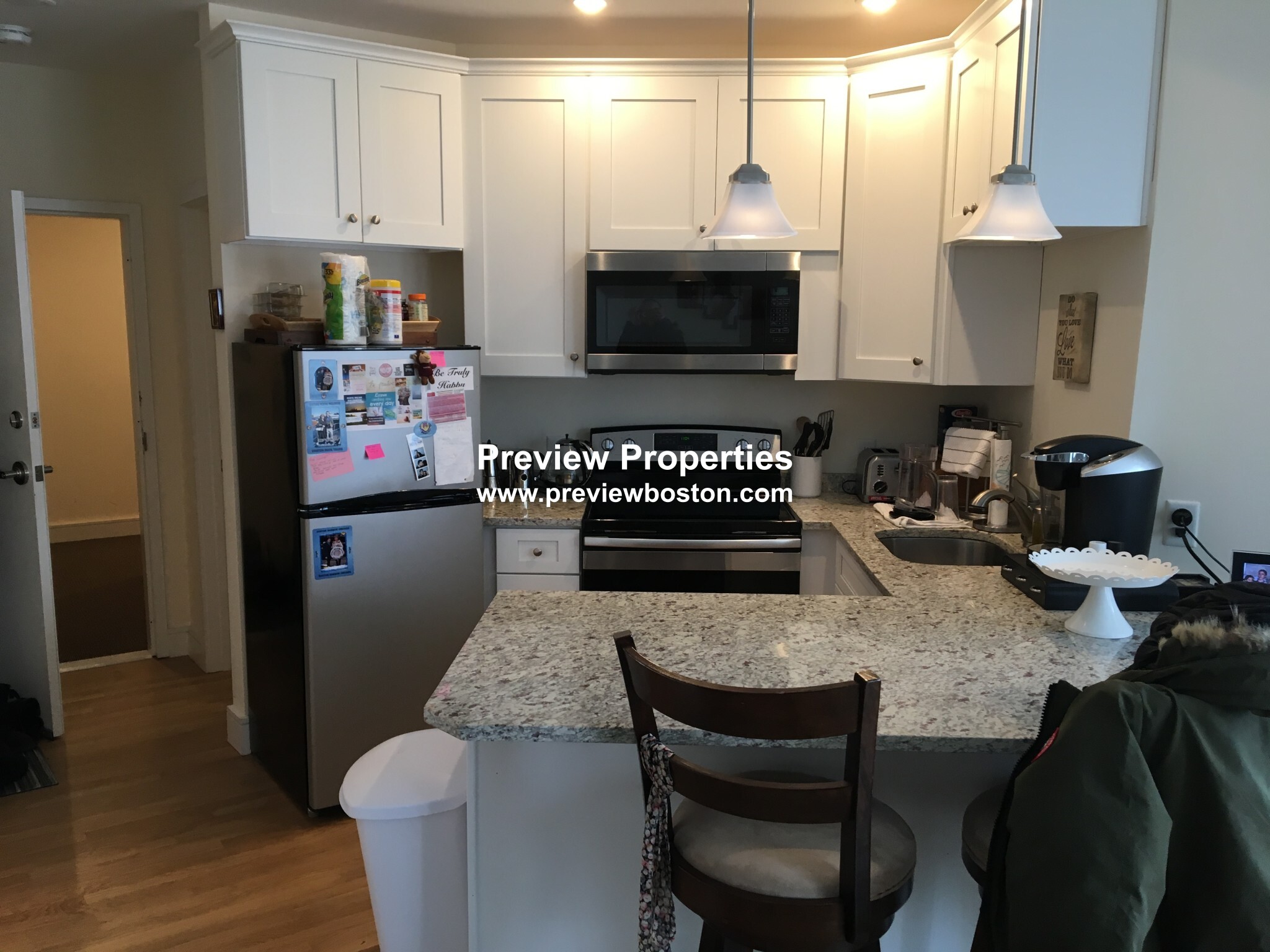 877 Beacon St, Fenway