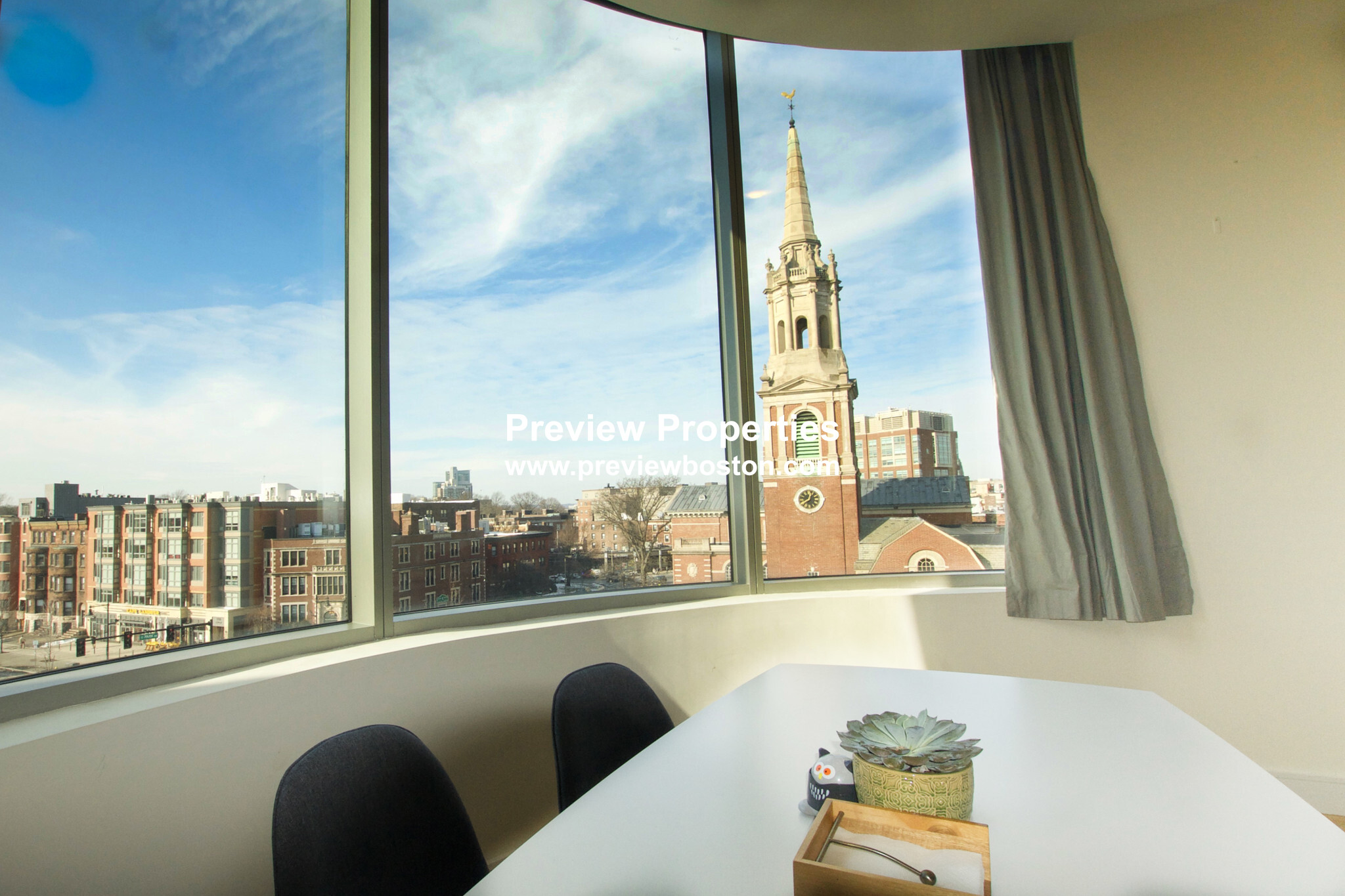 877 Beacon St, Fenway