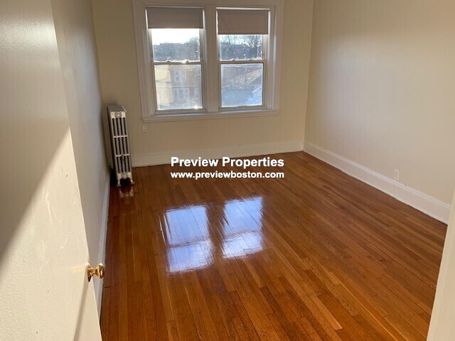 116 Washington St, Brighton