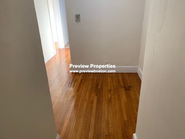 116 Washington St, Brighton