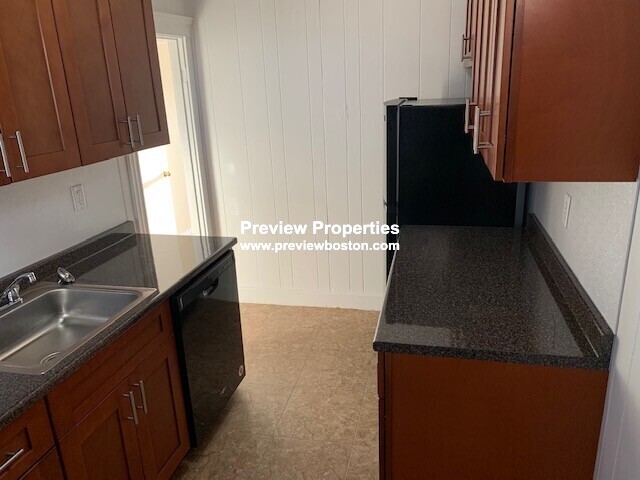 116 Washington St, Brighton