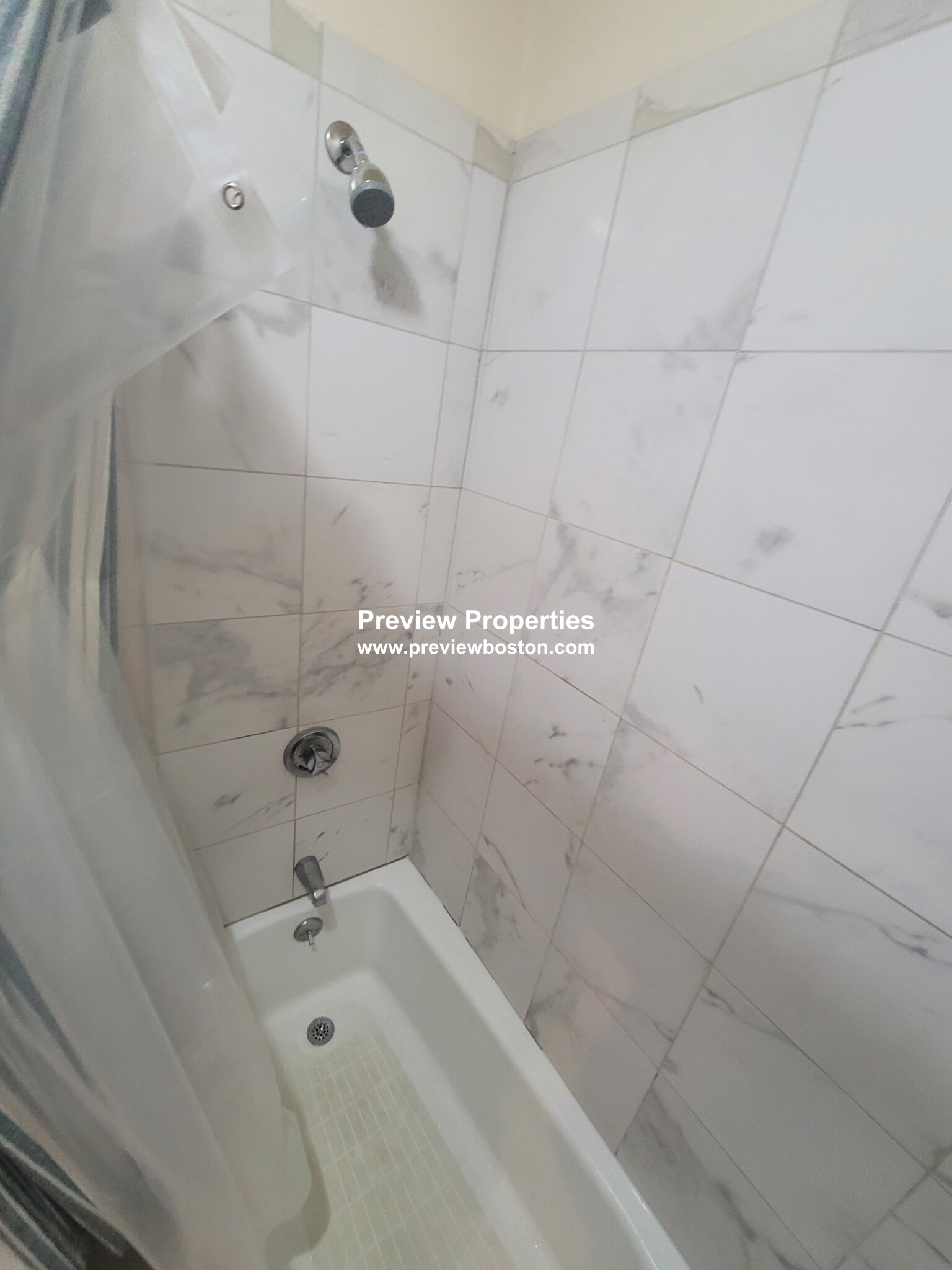 41 Bay State Rd, Fenway