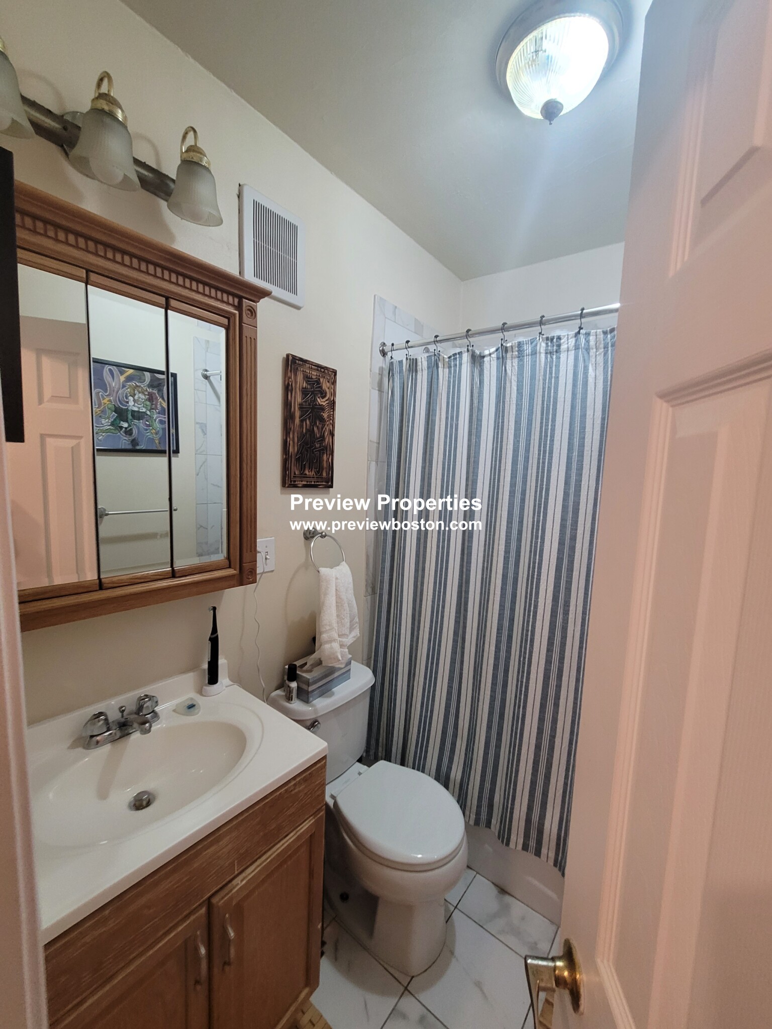 41 Bay State Rd, Fenway