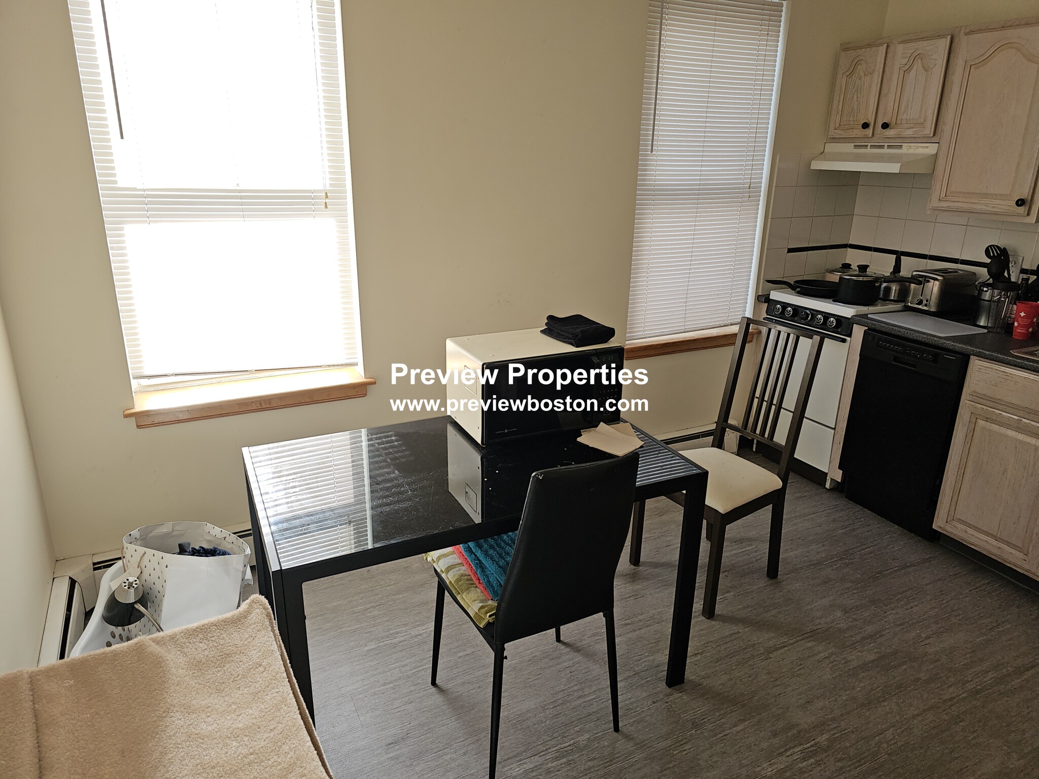 206 Chestnuthill Ave, Brighton