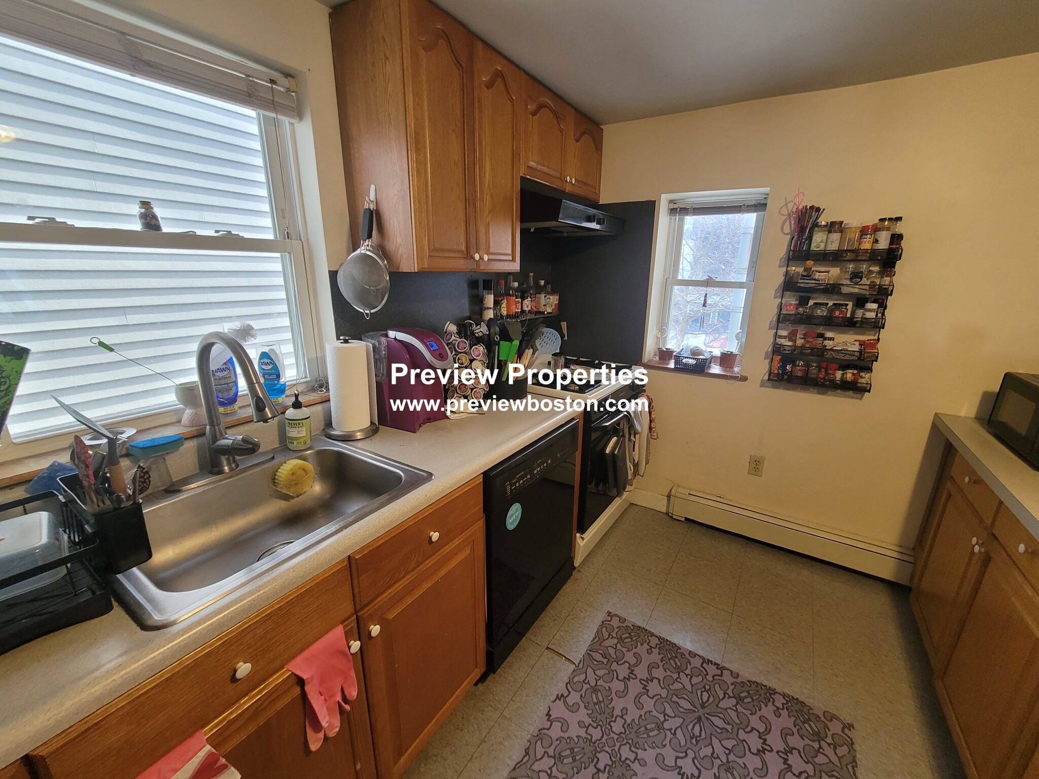 551 Washington St, Brighton