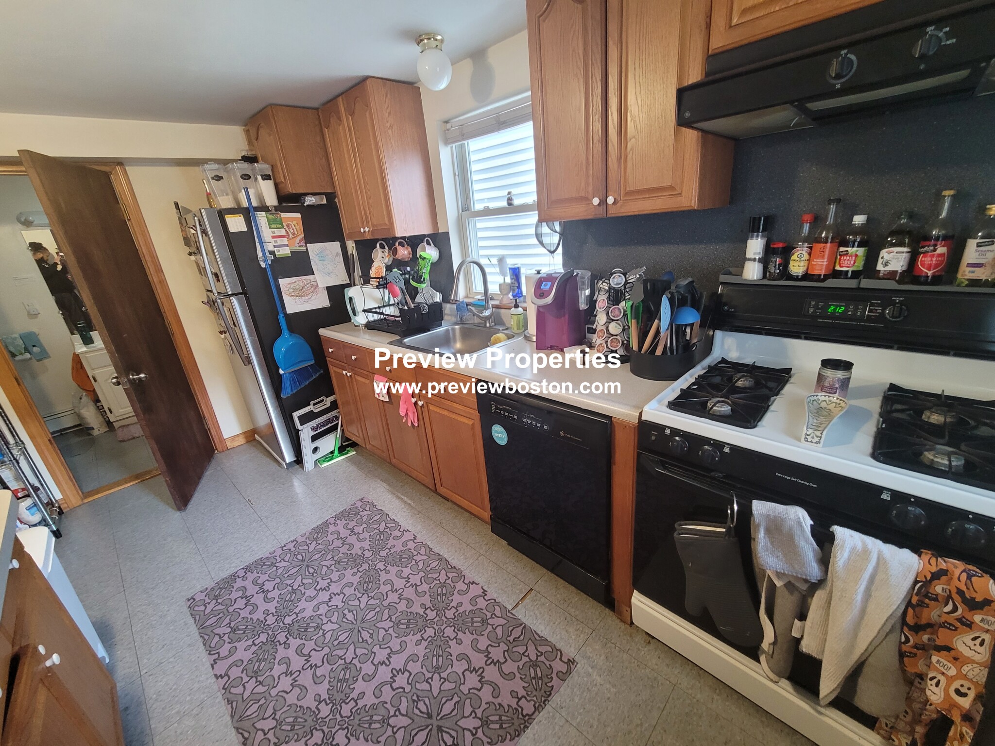 551 Washington St, Brighton