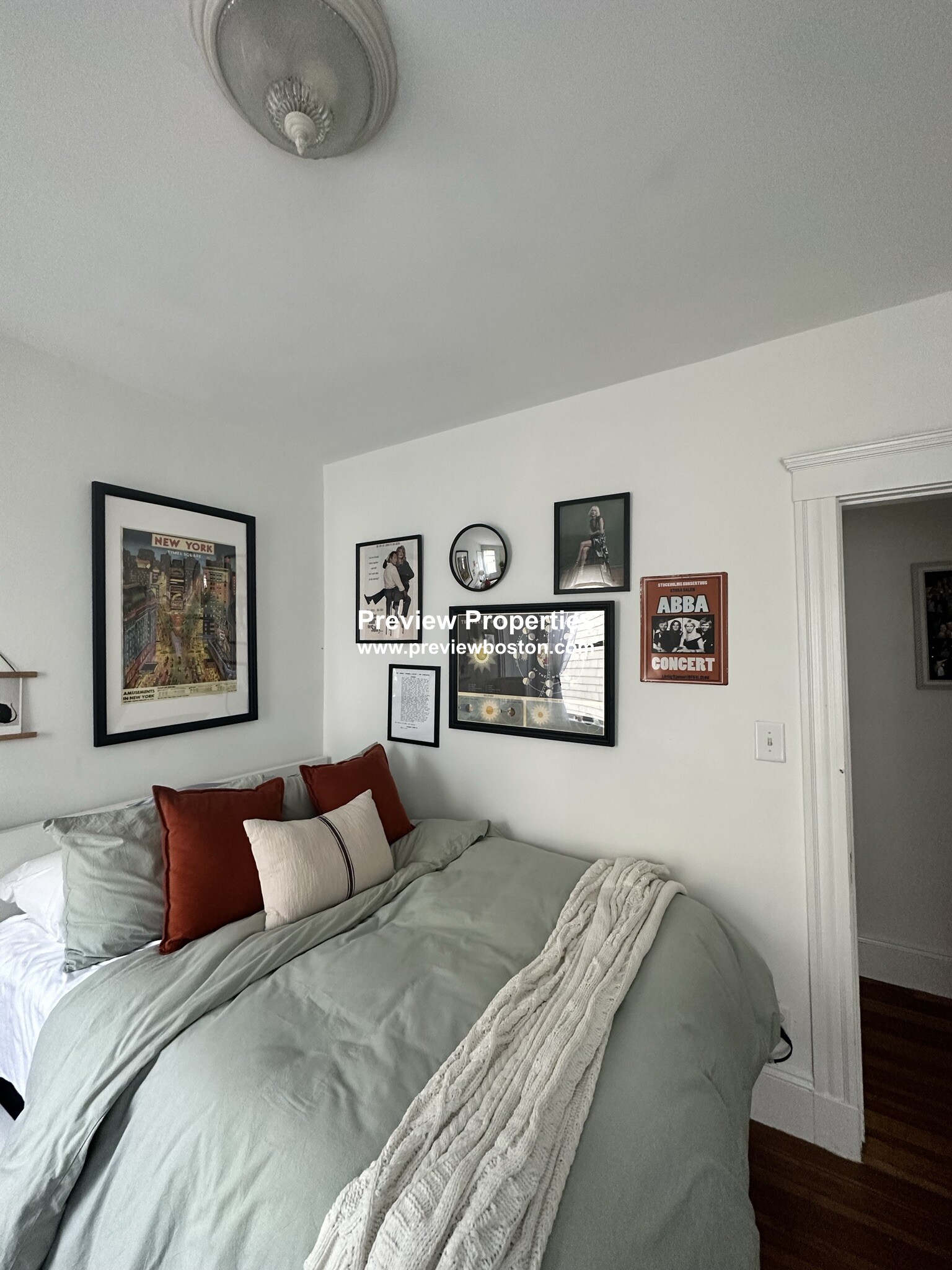 119 Browne St, Longwood