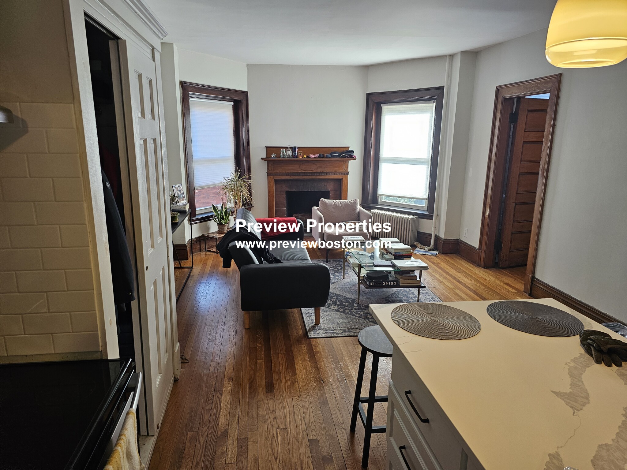 849 Beacon St, Fenway