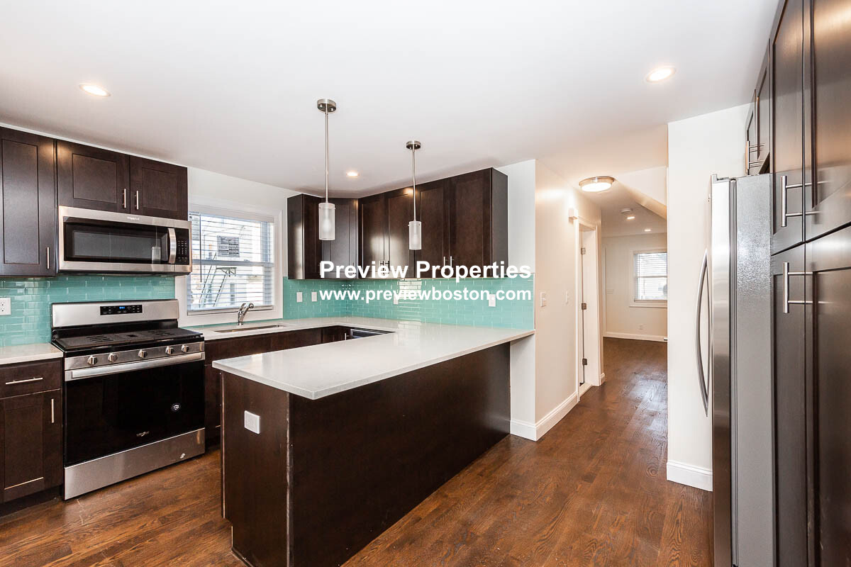 2 Chestnut Pl, Brighton