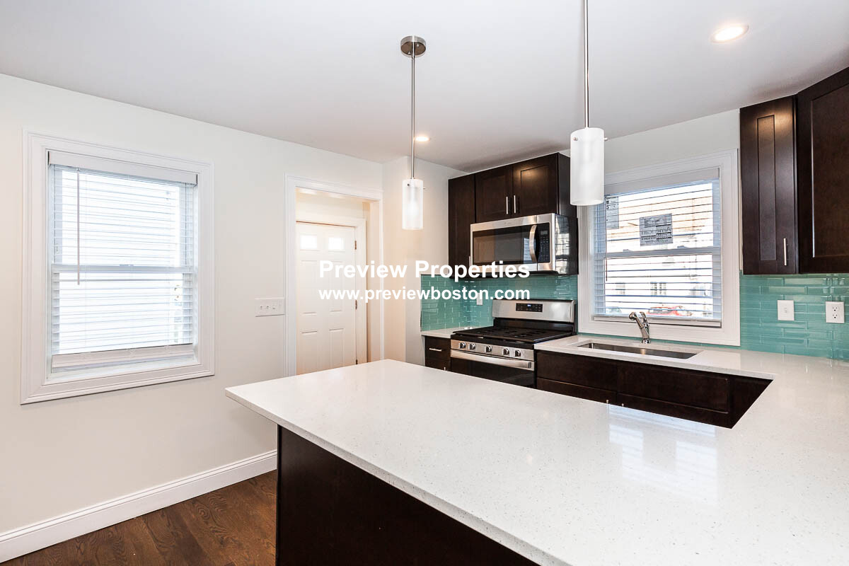 2 Chestnut Pl, Brighton