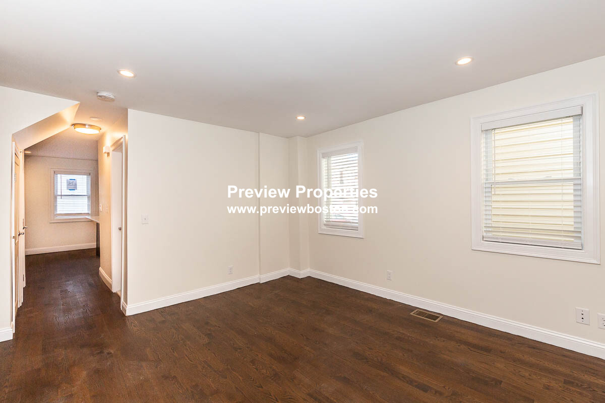 2 Chestnut Pl, Brighton