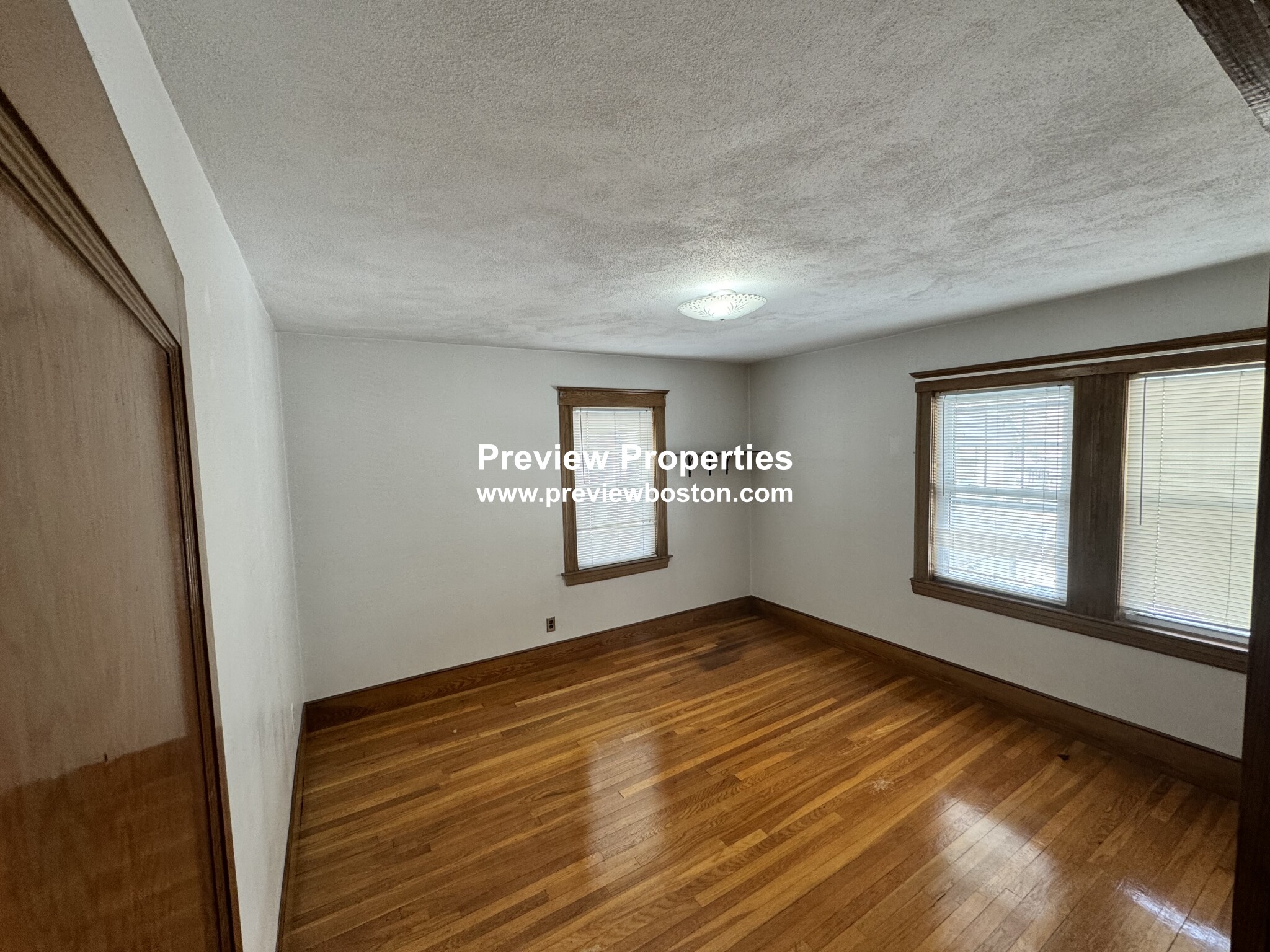 32 Dickinson Rd, Brighton