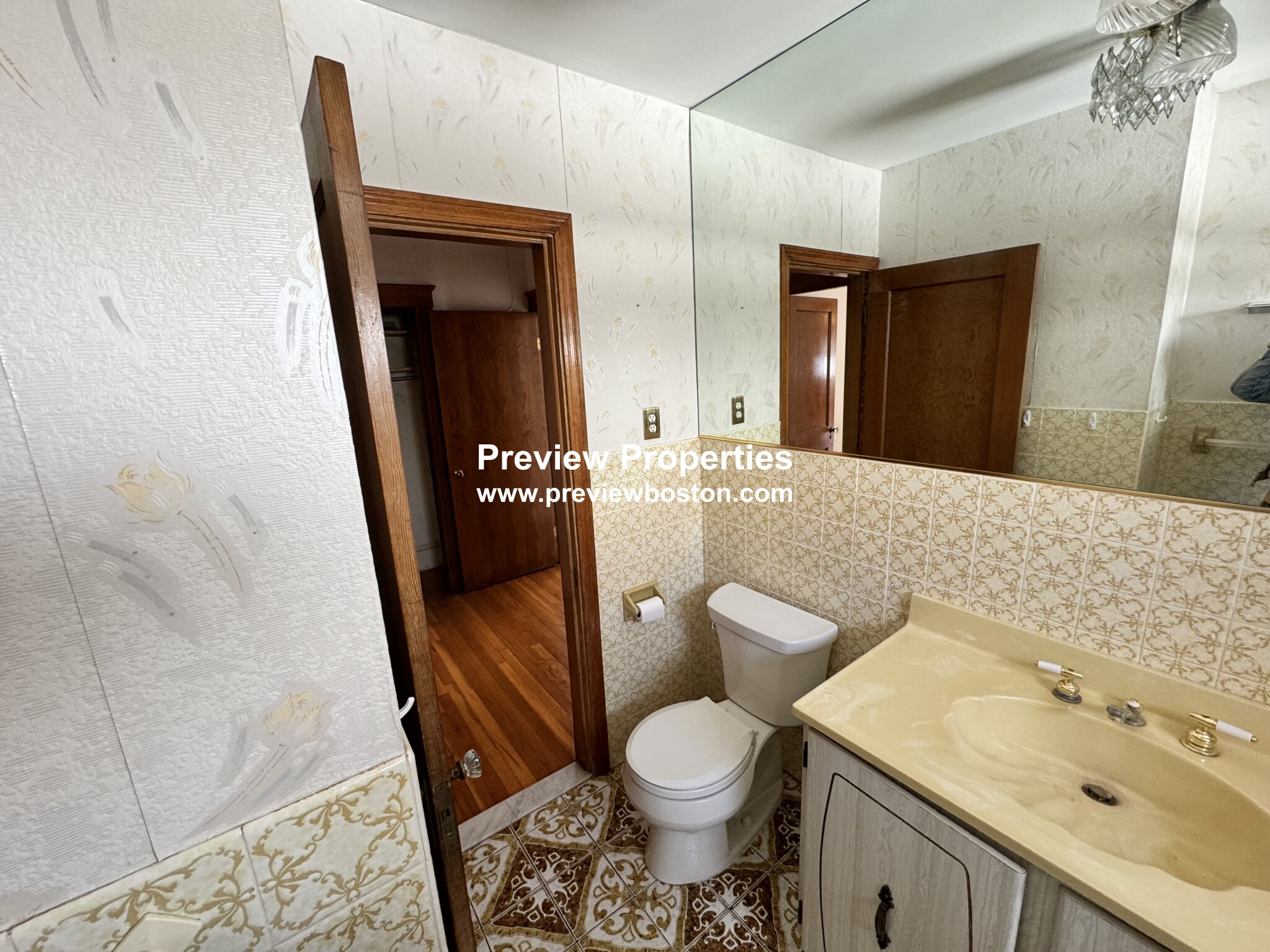 32 Dickinson Rd, Brighton