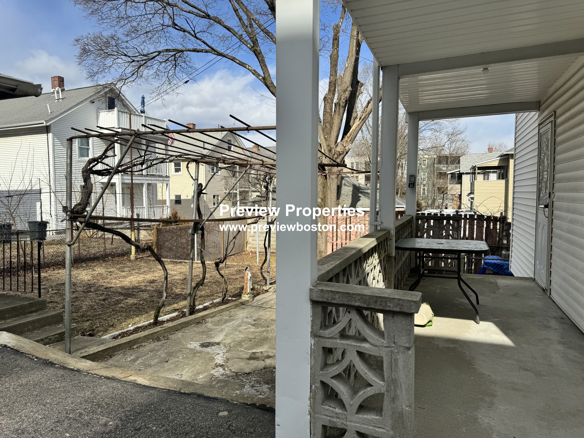 32 Dickinson Rd, Brighton