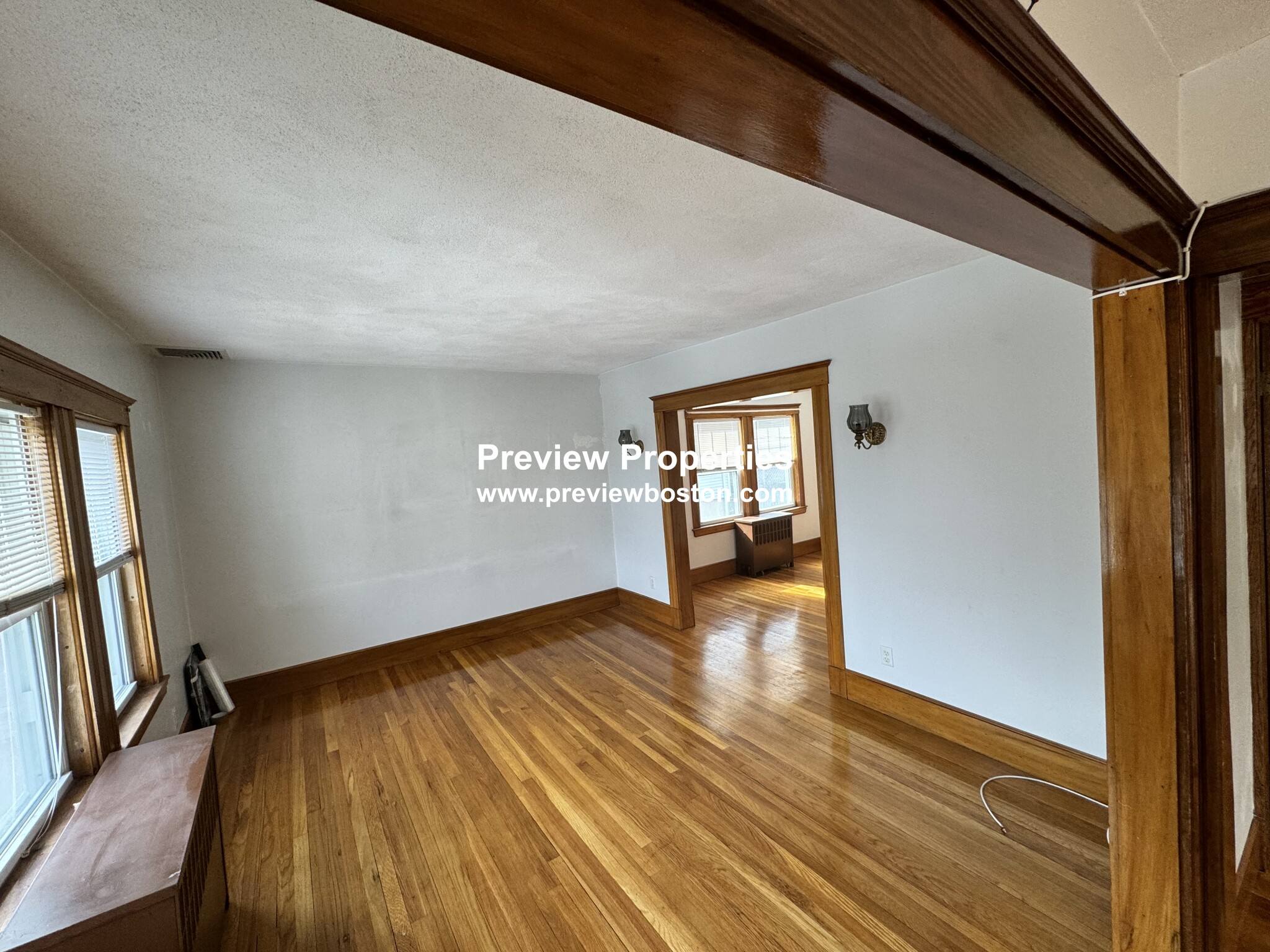 32 Dickinson Rd, Brighton