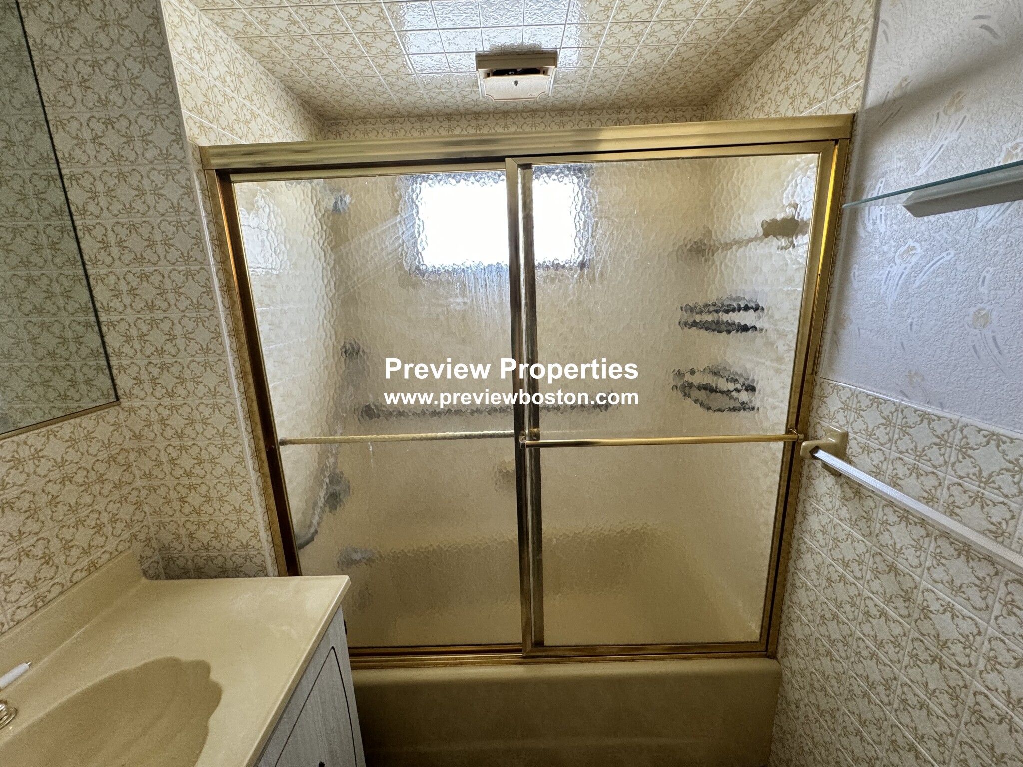 32 Dickinson Rd, Brighton