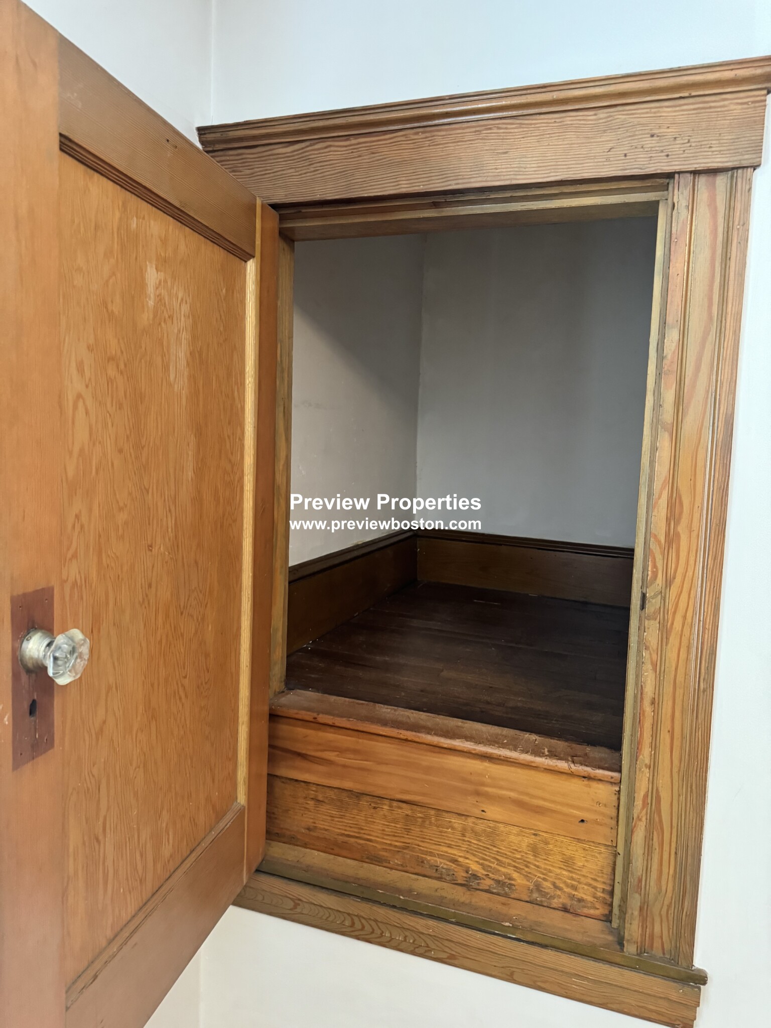 32 Dickinson Rd, Brighton