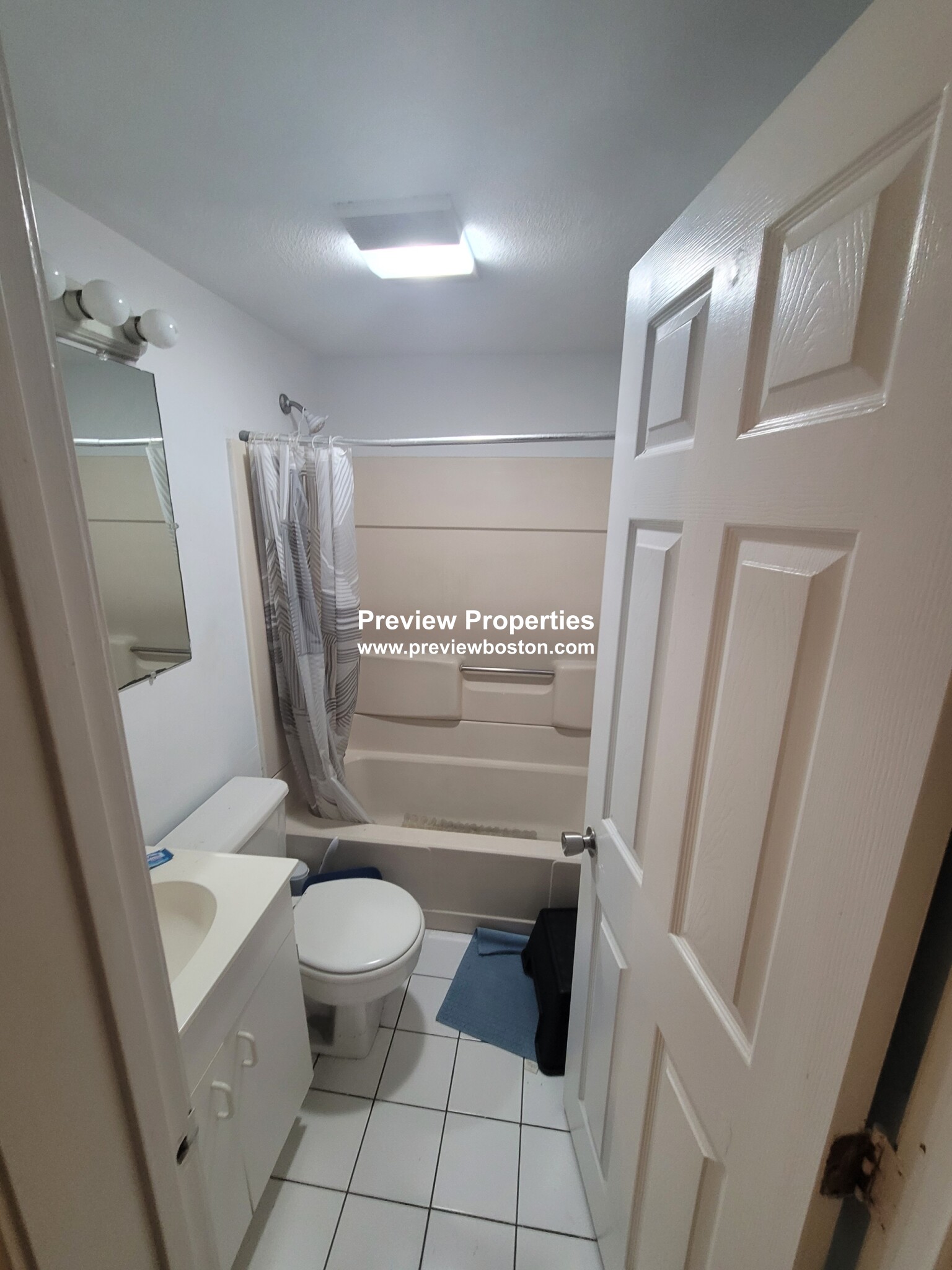 24 Saint Cyprians Pl, Roxbury