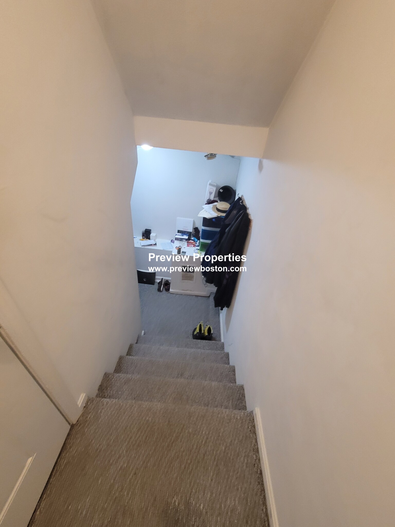 24 Saint Cyprians Pl, Roxbury