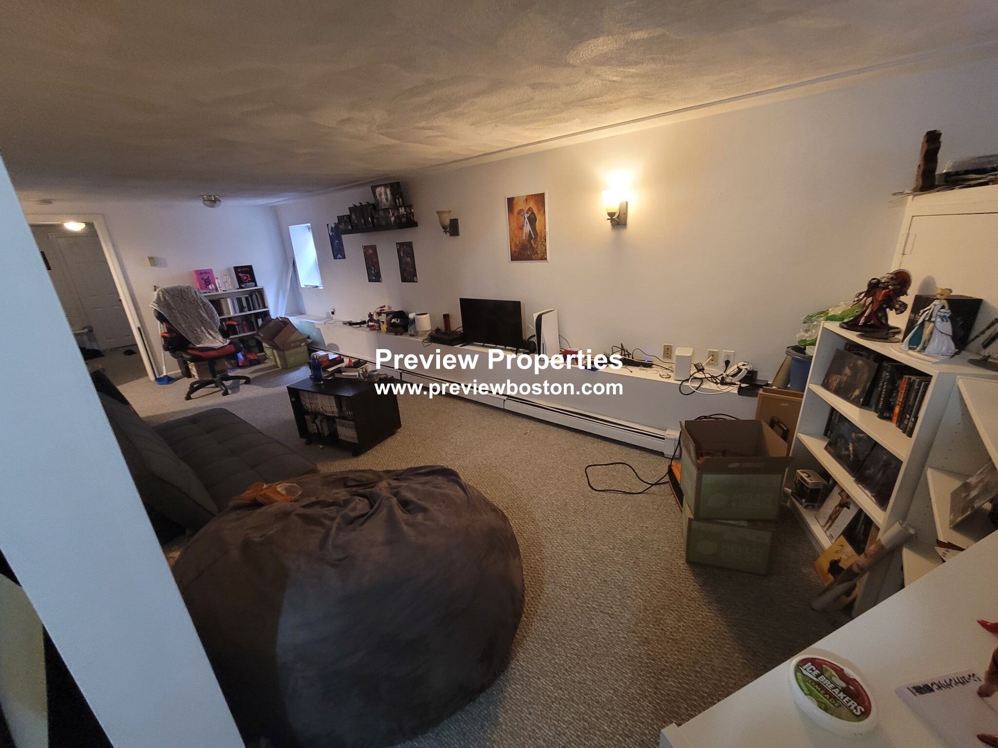 24 Saint Cyprians Pl, Roxbury