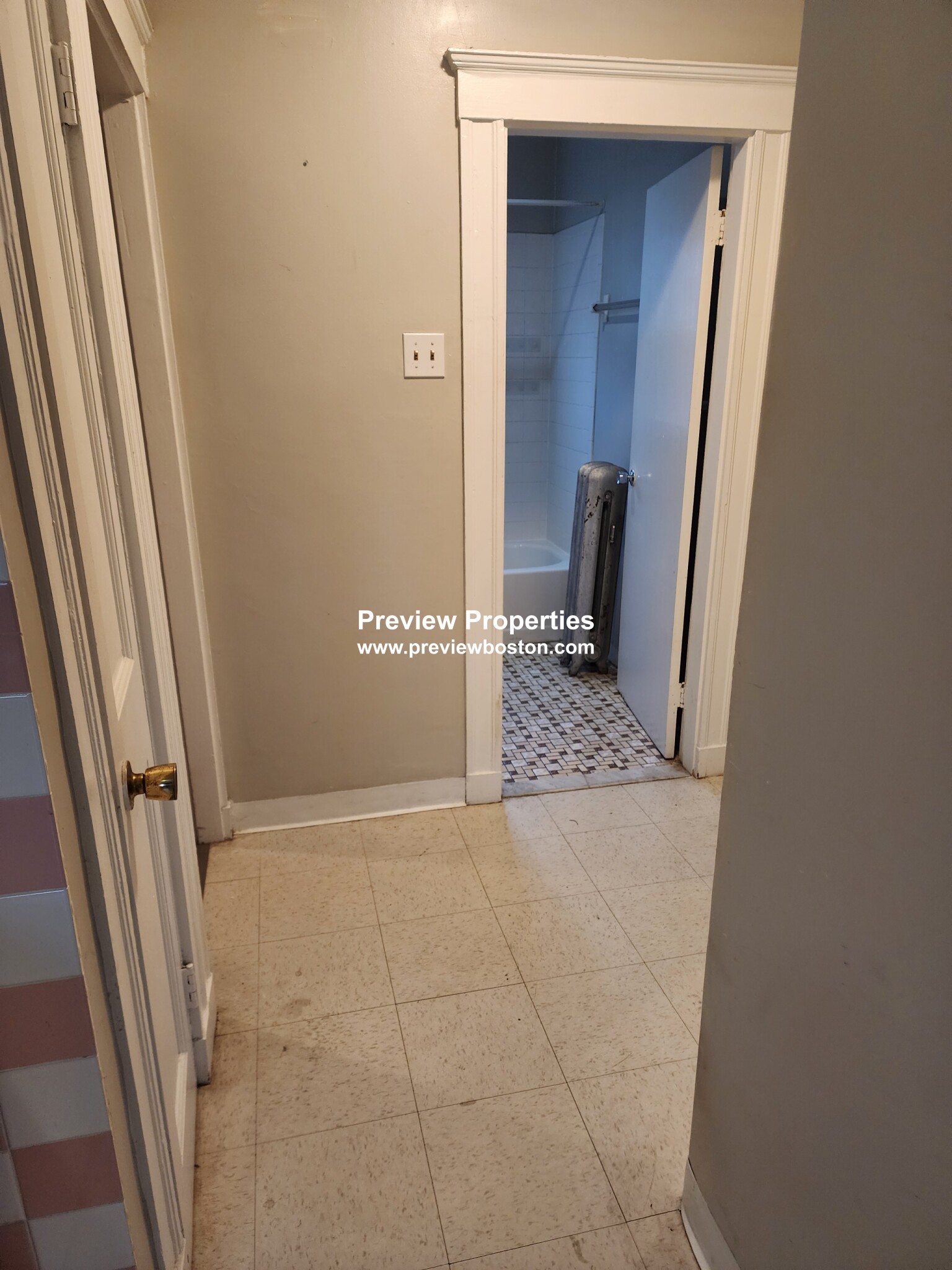 8 Woodside Ave, Jamaica Plain